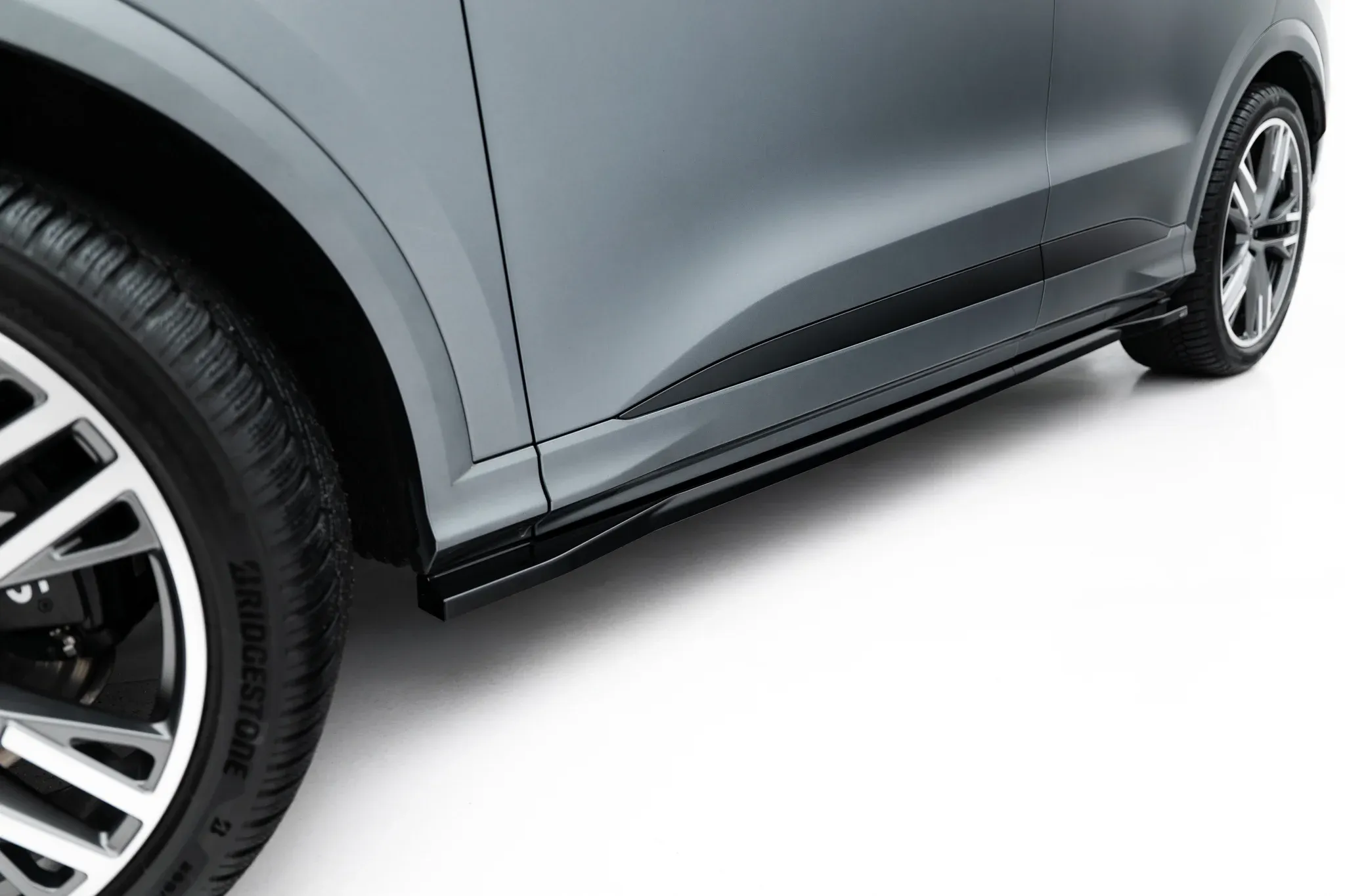 Tuningkit Audi SQ5 / Q5 S-Line / III 2024 -> | Glossy Black Edition – bilde 5