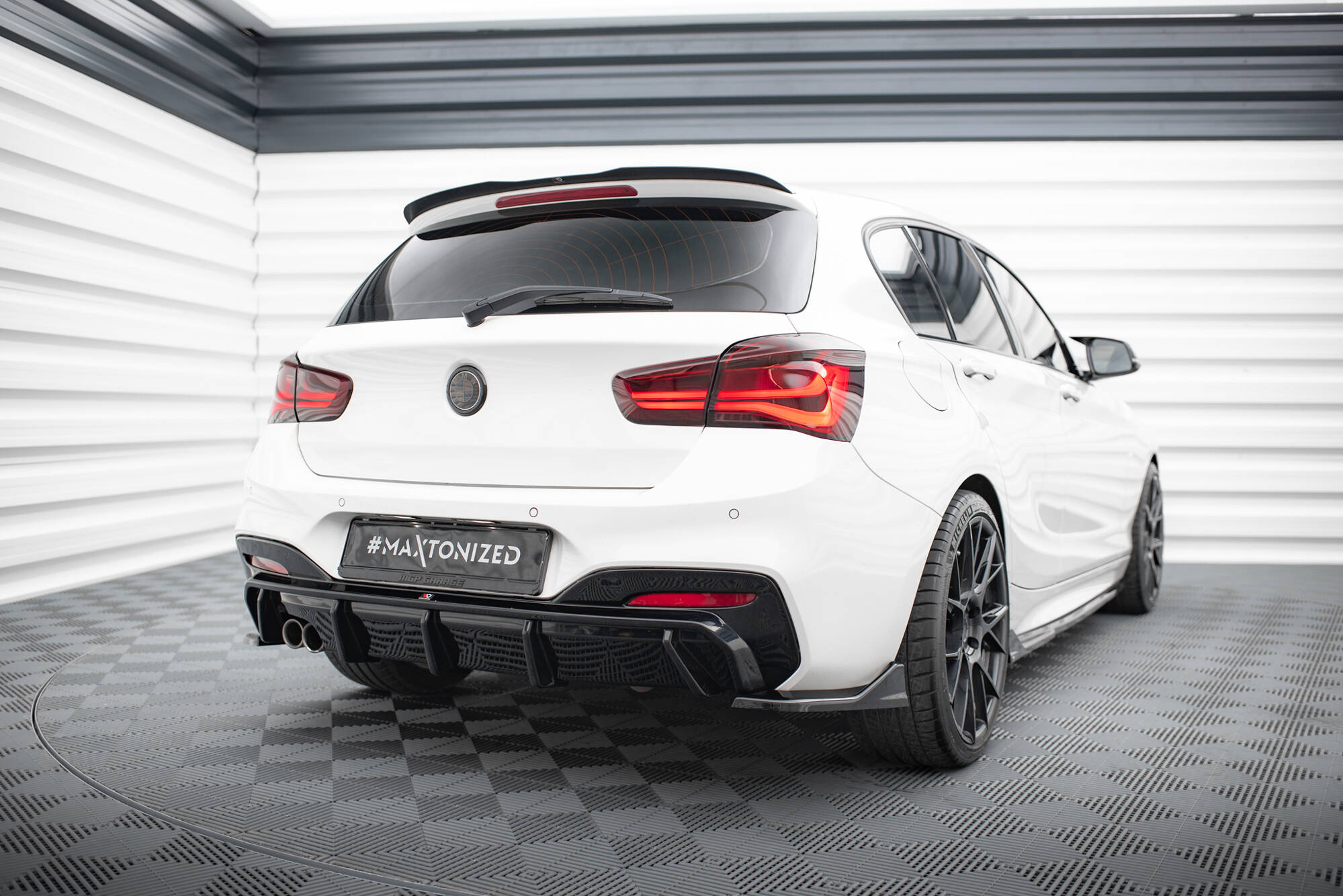 Tuningkit BMW 1 M140i (F20/F21) Facelift | Sport Eksteriør Styling-sett – bilde 12