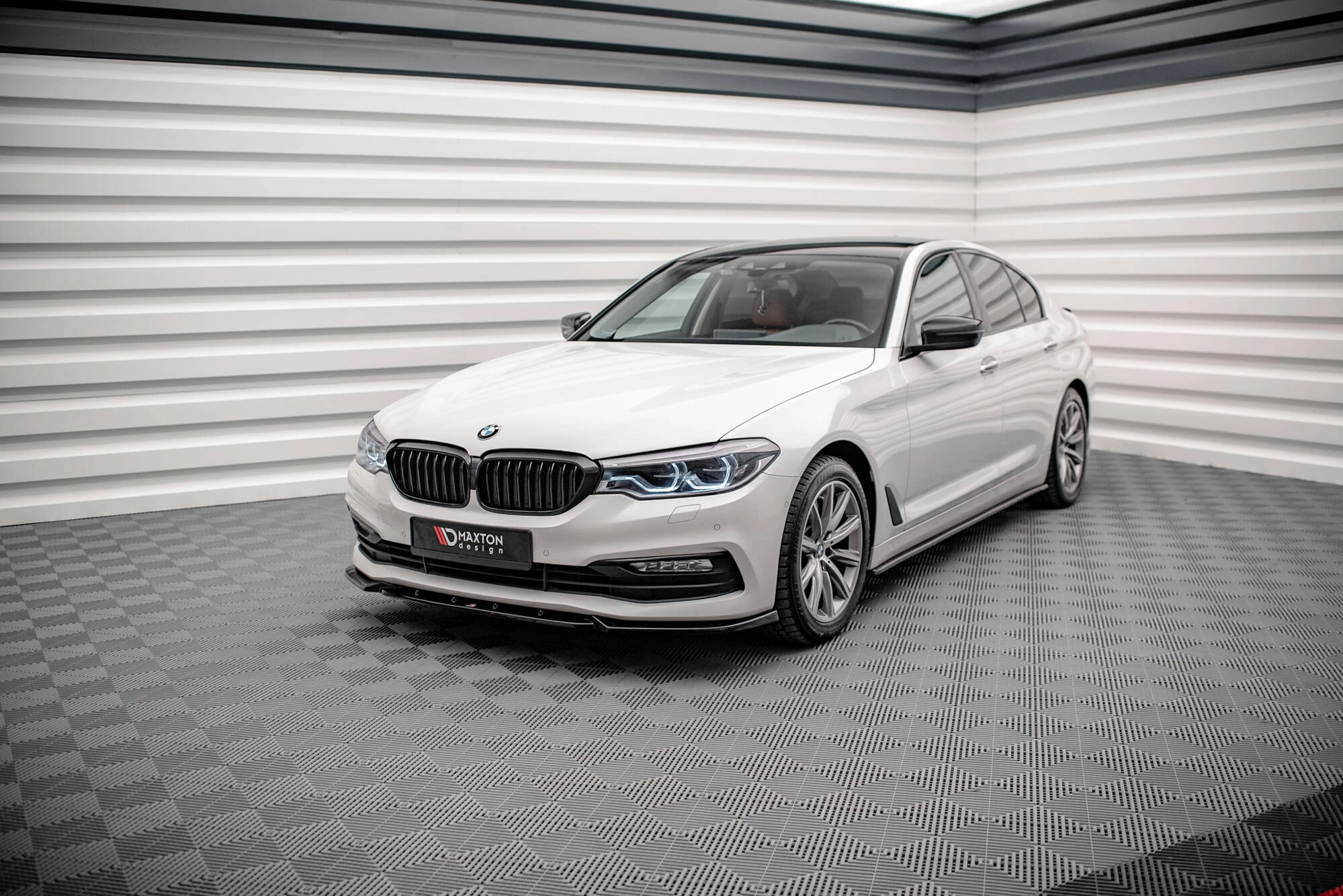 Tuningkit BMW 5 (G30) Sedan 2017 - 2020 | Sport Eksteriør Styling-sett Image 1