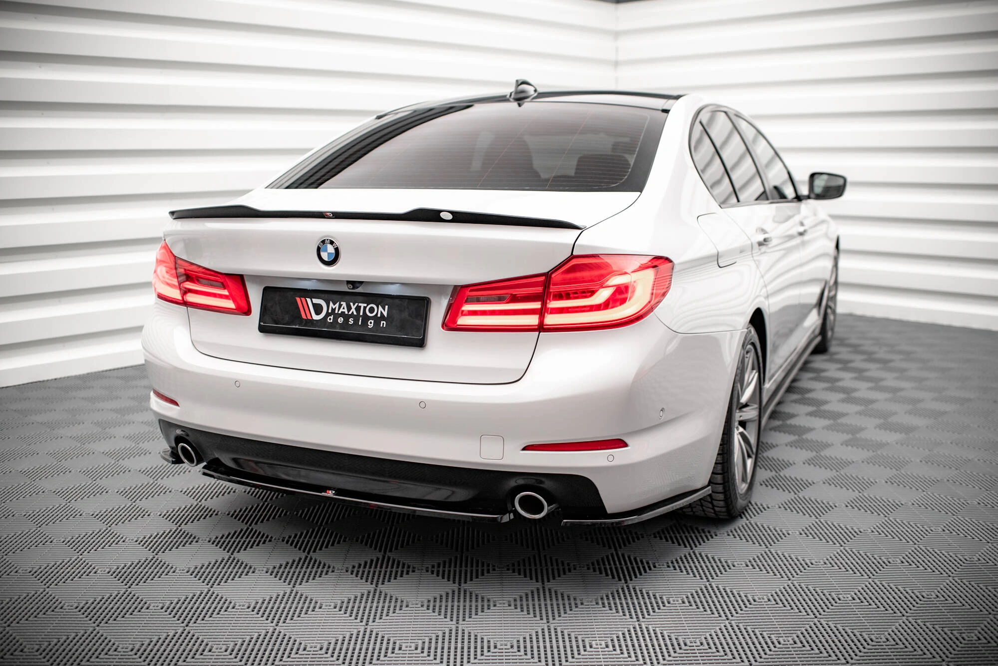 Tuningkit BMW 5 (G30) Sedan 2017 - 2020 | Sport Eksteriør Styling-sett Image 7