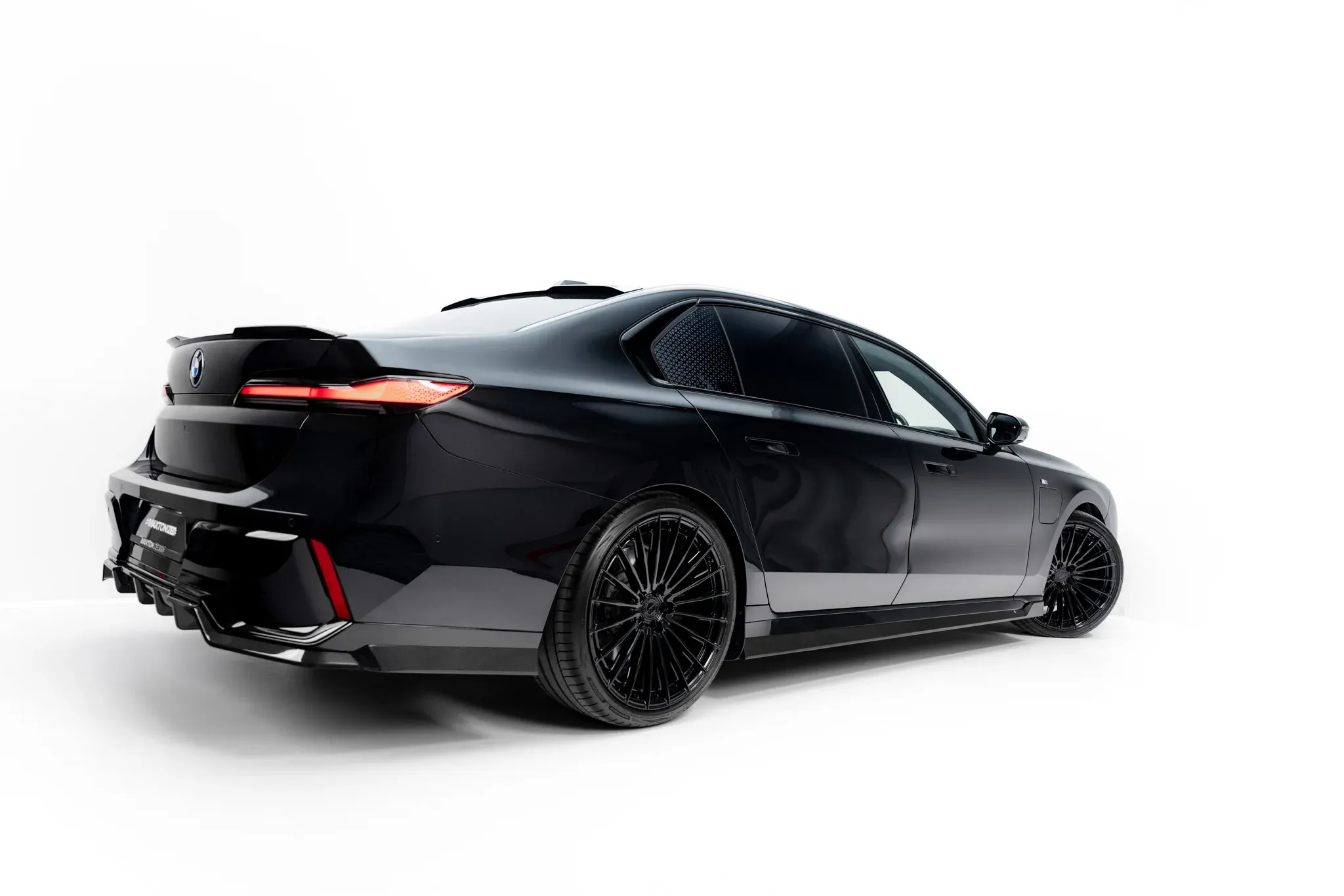 Tuningkit BMW 7 (G70) 2022 - 2026 | Carbon Fiber Edition – bilde 4