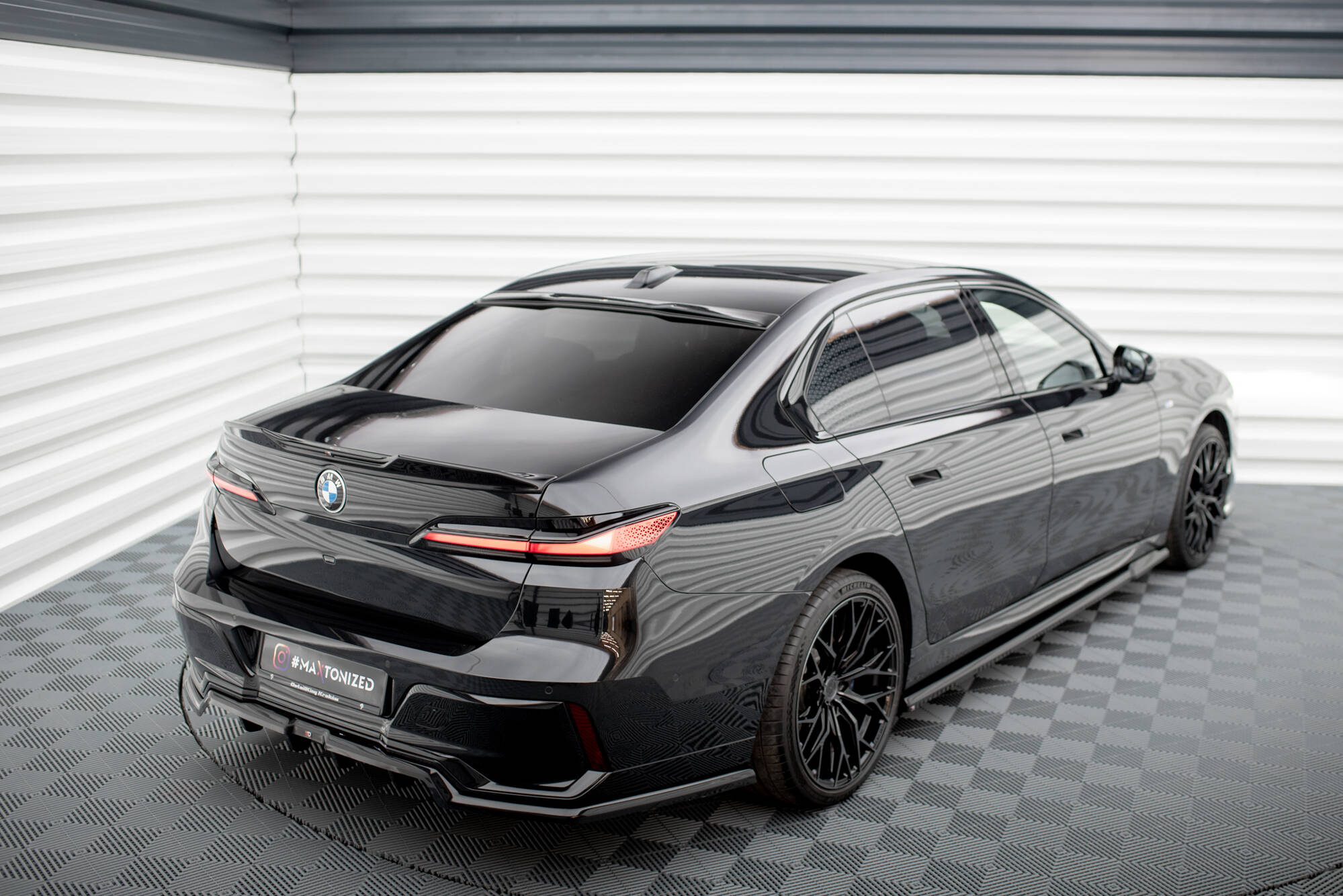 Tuningkit BMW 740d  (G70) M-Pack 2022 -> | Sport Eksteriør Styling-sett – bilde 19