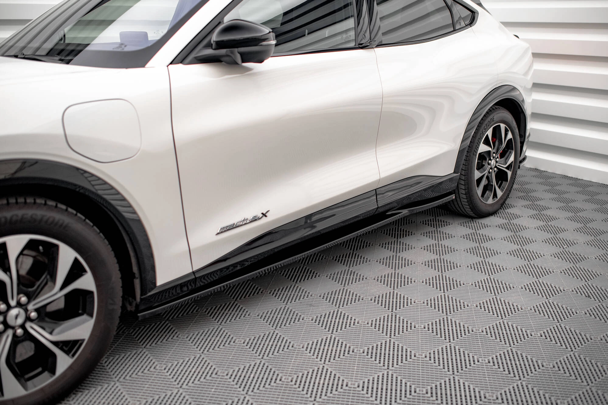 Tuningkit Ford Mustang Mach-e 2020-> | Sport Eksteriør Styling-sett – bilde 5