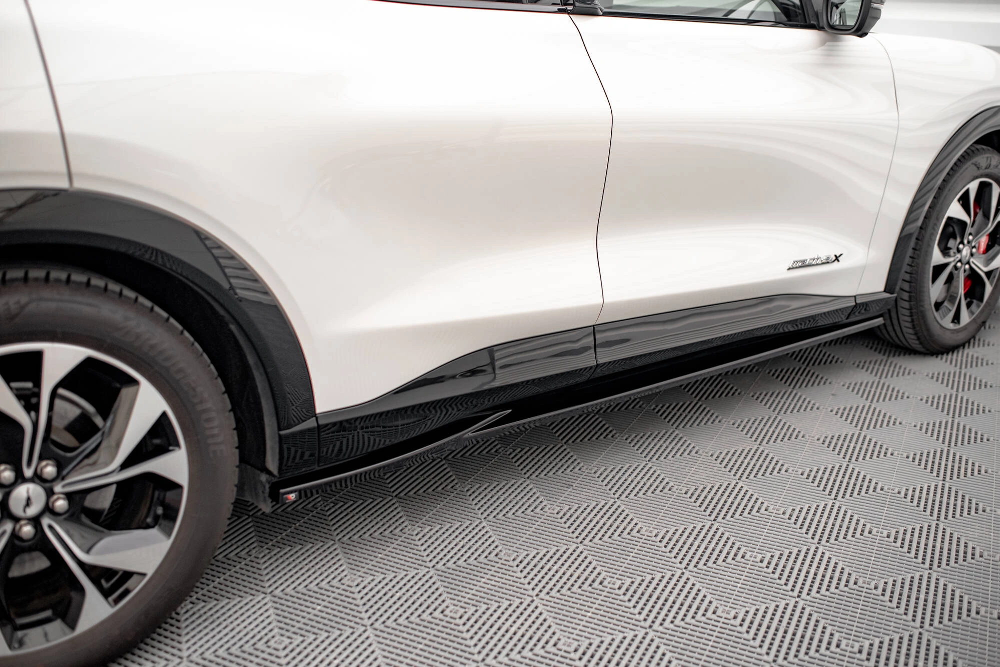 Tuningkit Ford Mustang Mach-e 2020-> | Sport Eksteriør Styling-sett – bilde 6