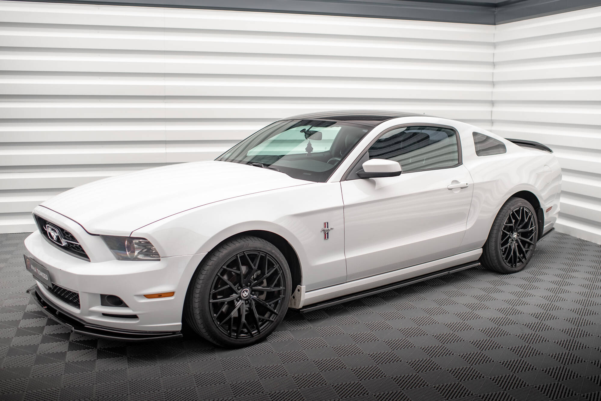 Tuningkit Ford Mustang Mk5 Facelift  2009 - 2014 | Sport Eksteriør Styling-sett Image 1