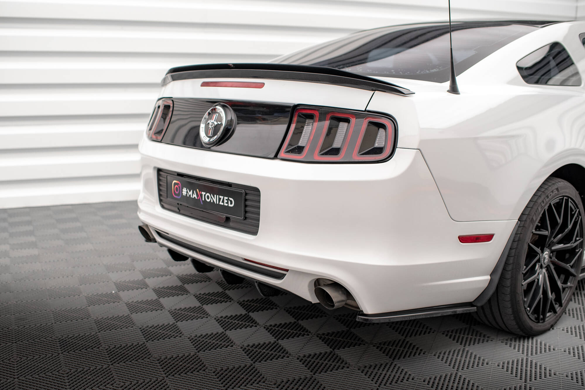 Tuningkit Ford Mustang Mk5 Facelift  2009 - 2014 | Sport Eksteriør Styling-sett Image 15