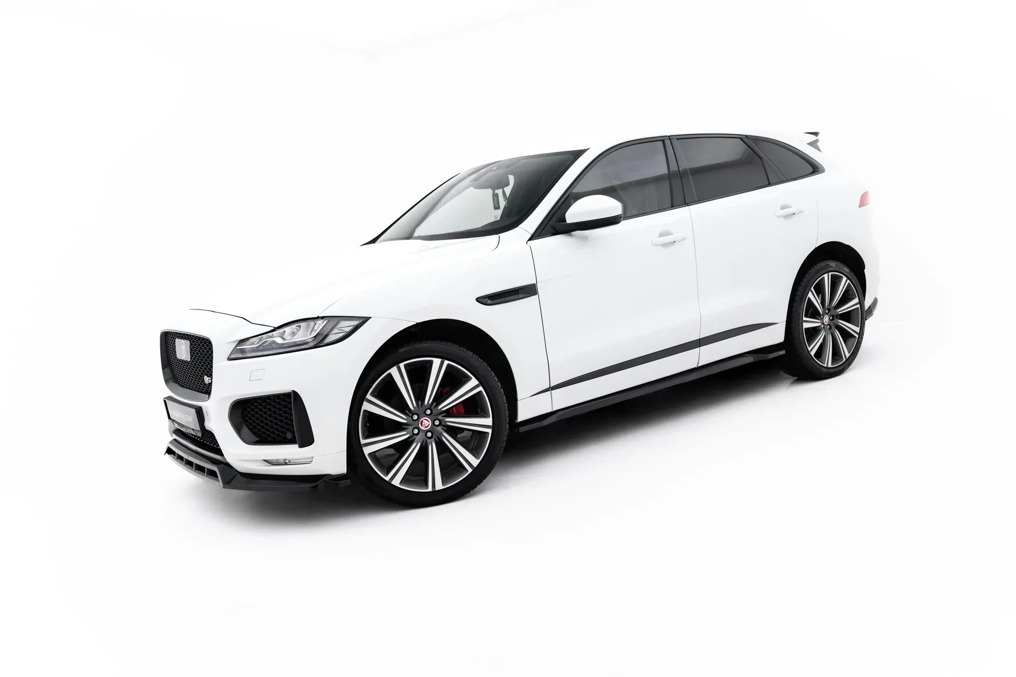 Tuningkit Jaguar F-Pace (Mk1) 2016-2020 | Glossy Black Edition
