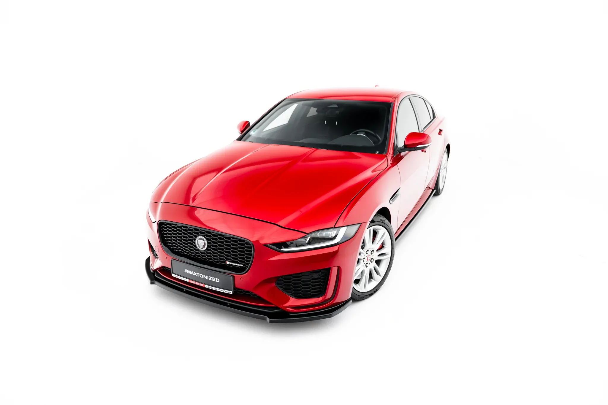 Tuningkit Jaguar XE R-Dynamic (X760) Facelift 2019 - 2024 | Glossy Black Edition – bilde 2