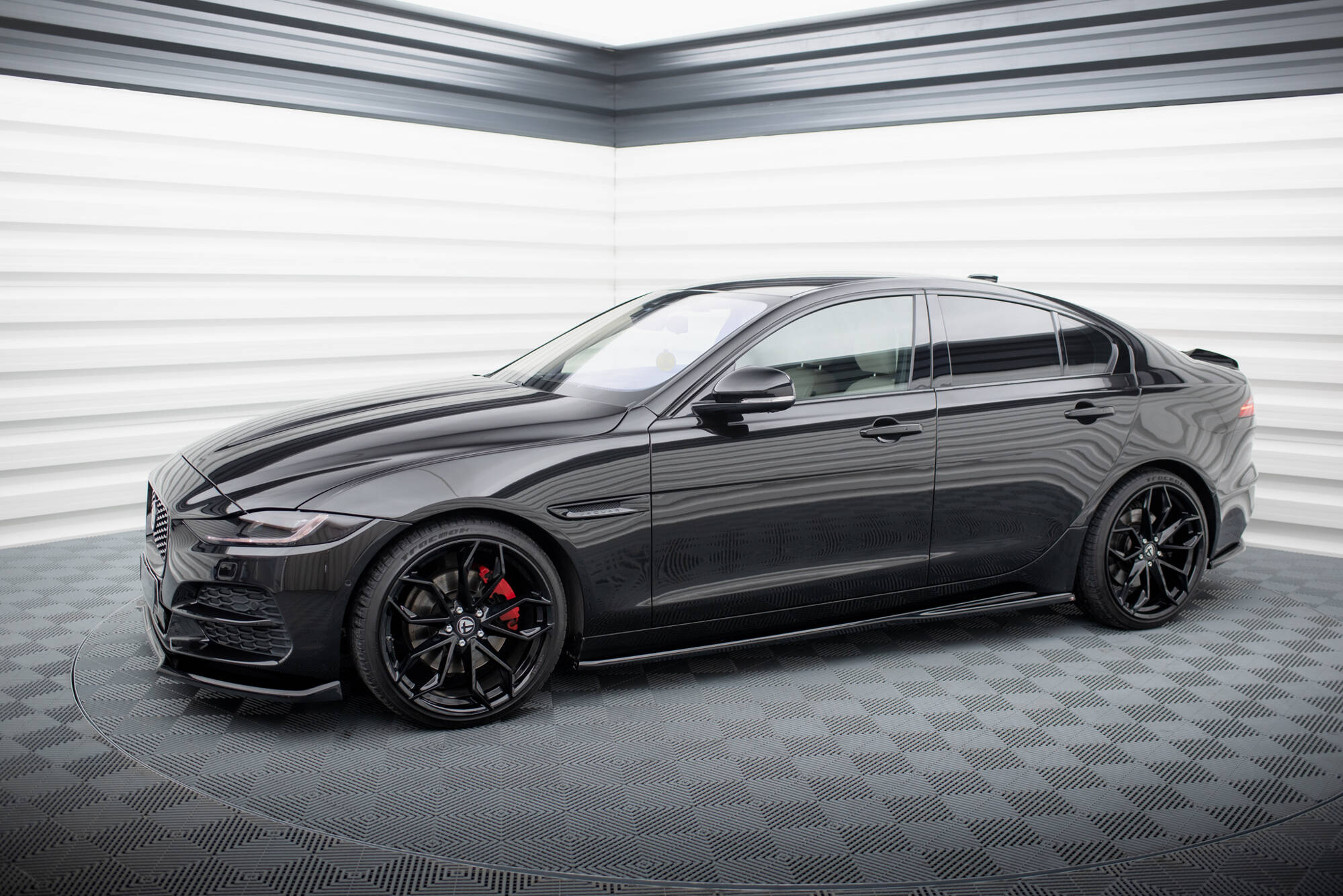 Tuningkit Jaguar XE (X760) Facelift 2019 -> | Sport Eksteriør Styling-sett