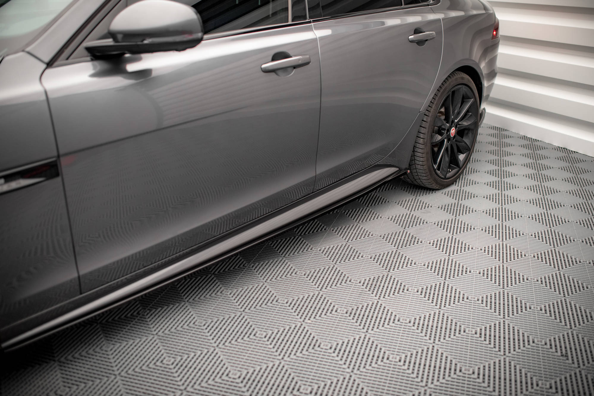 Tuningkit Jaguar XF R-Sport Mk2 2015 - 2020 | Sport Eksteriør Styling-sett – bilde 6