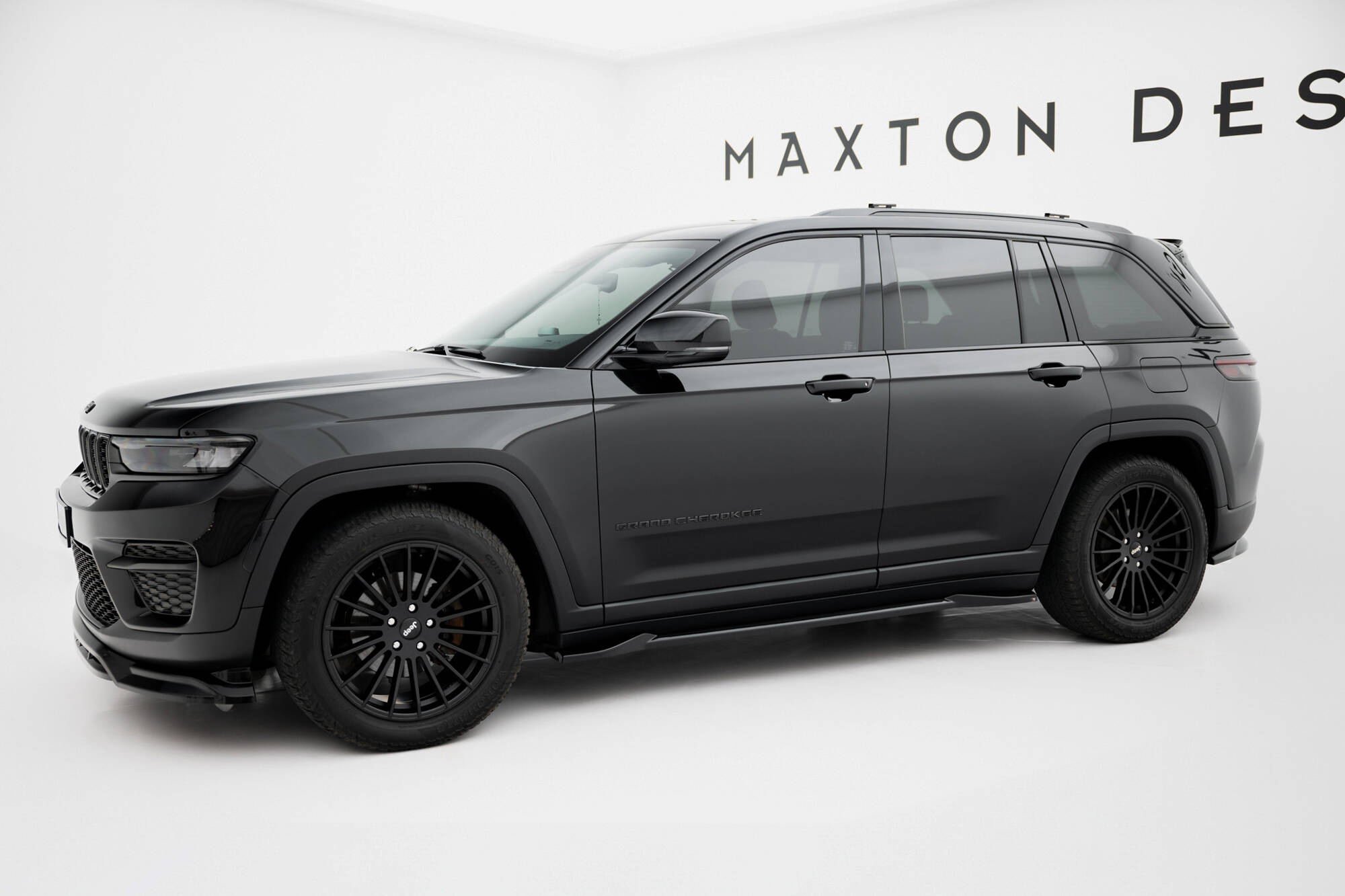 Tuningkit Jeep Grand Cherokee Trailhawk Mk5 2021 -> | Sport Eksteriør Styling-sett Image 1