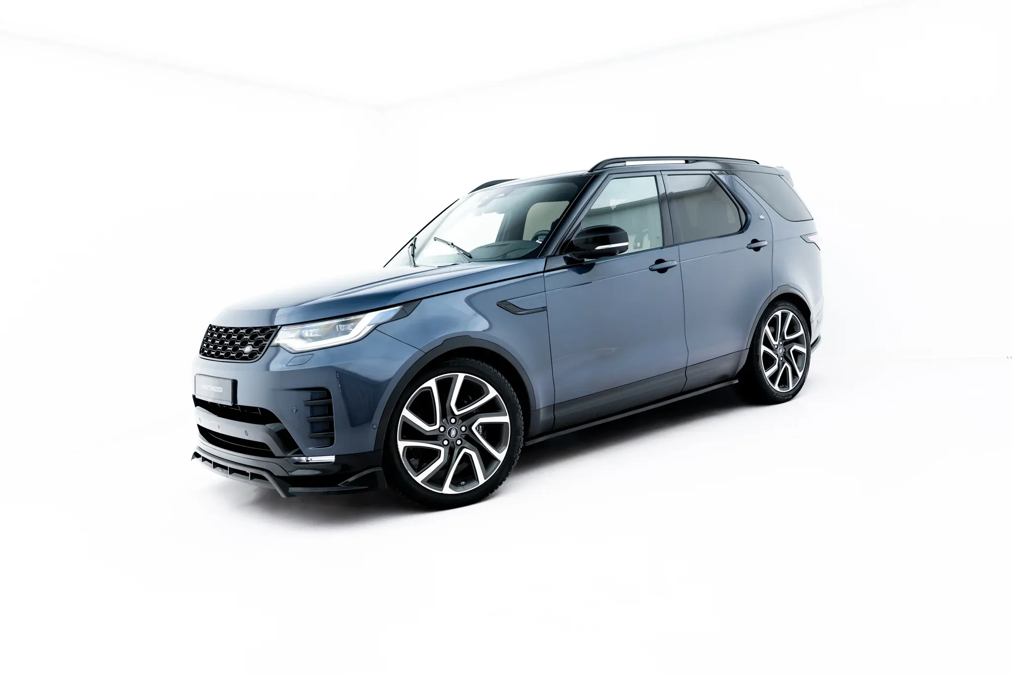 Tuningkit Land Rover Discovery (Mk5 Facelift) 2021-2026 | Glossy Black Edition