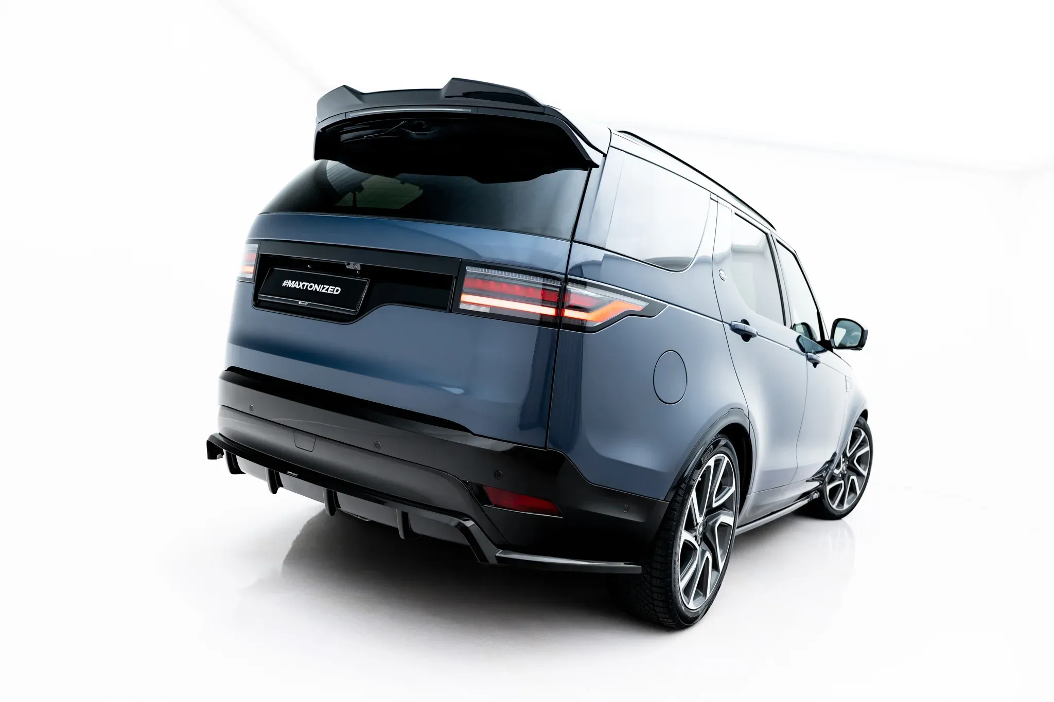 Tuningkit Land Rover Discovery (Mk5 Facelift) 2021-2026 | Glossy Black Edition – bilde 5