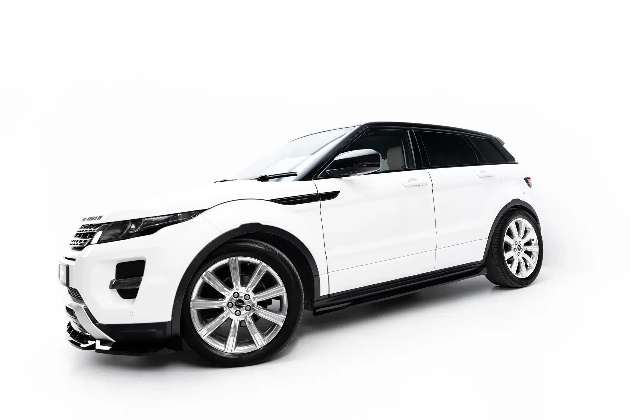Tuningkit Land Rover Range Rover Evoque I 2011 - 2013 | Glossy Black Edition