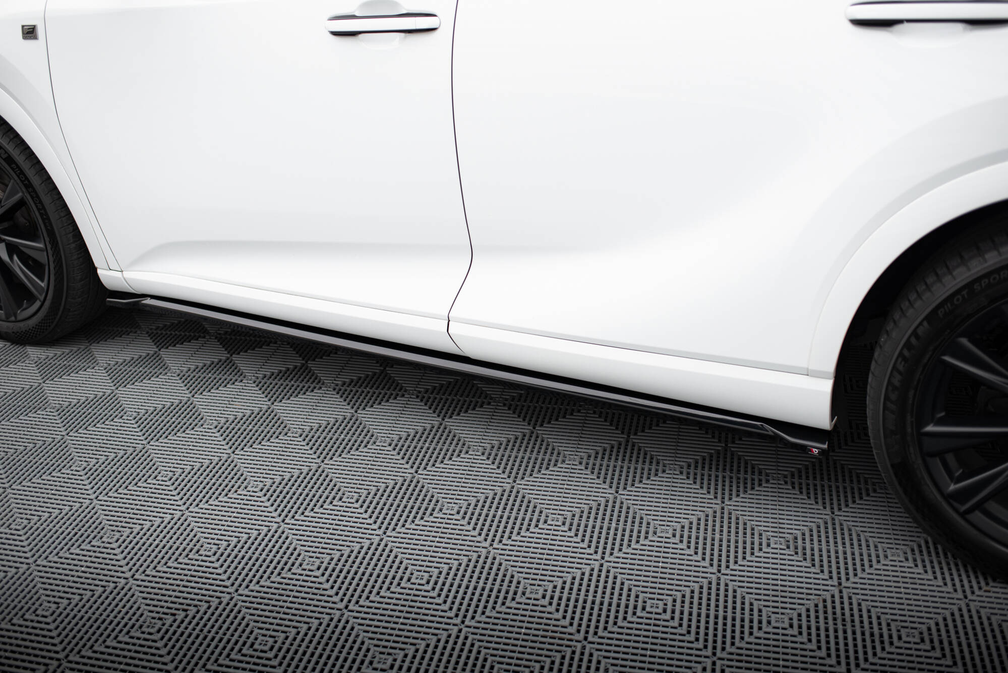 Tuningkit Lexus RX F-Sport Mk5 2022 - | Sport Eksteriør Styling-sett – bilde 13