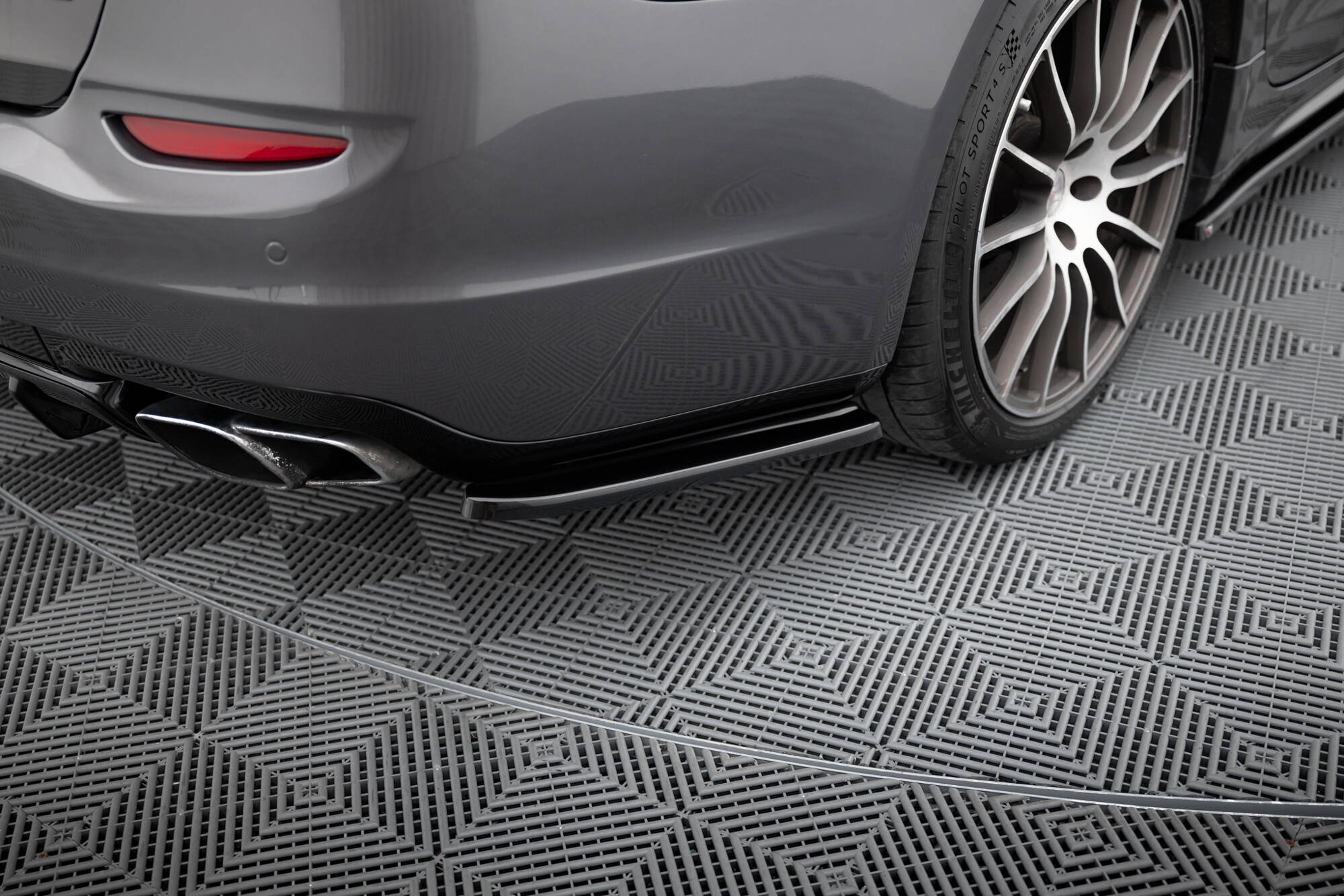 Tuningkit Maserati Quattroporte Mk6 2013 - 2016 | Sport Eksteriør Styling-sett Image 11