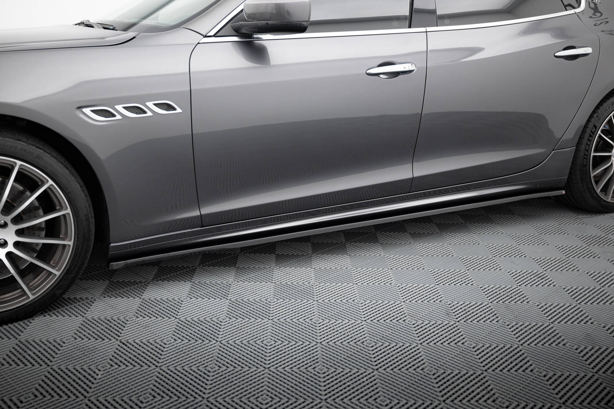 Tuningkit Maserati Quattroporte Mk6 2013 - 2016 | Sport Eksteriør Styling-sett Image 6
