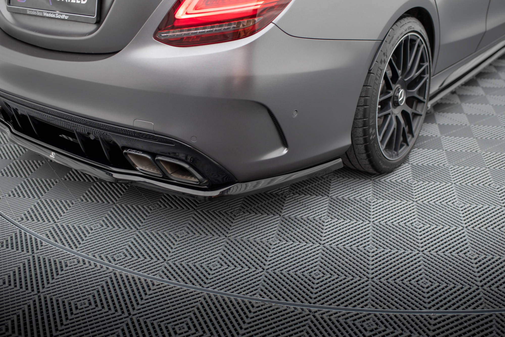 Tuningkit Mercedes-AMG C63 (W205) Facelift 2018 - 2021 | Sport Eksteriør Styling-sett Image 10