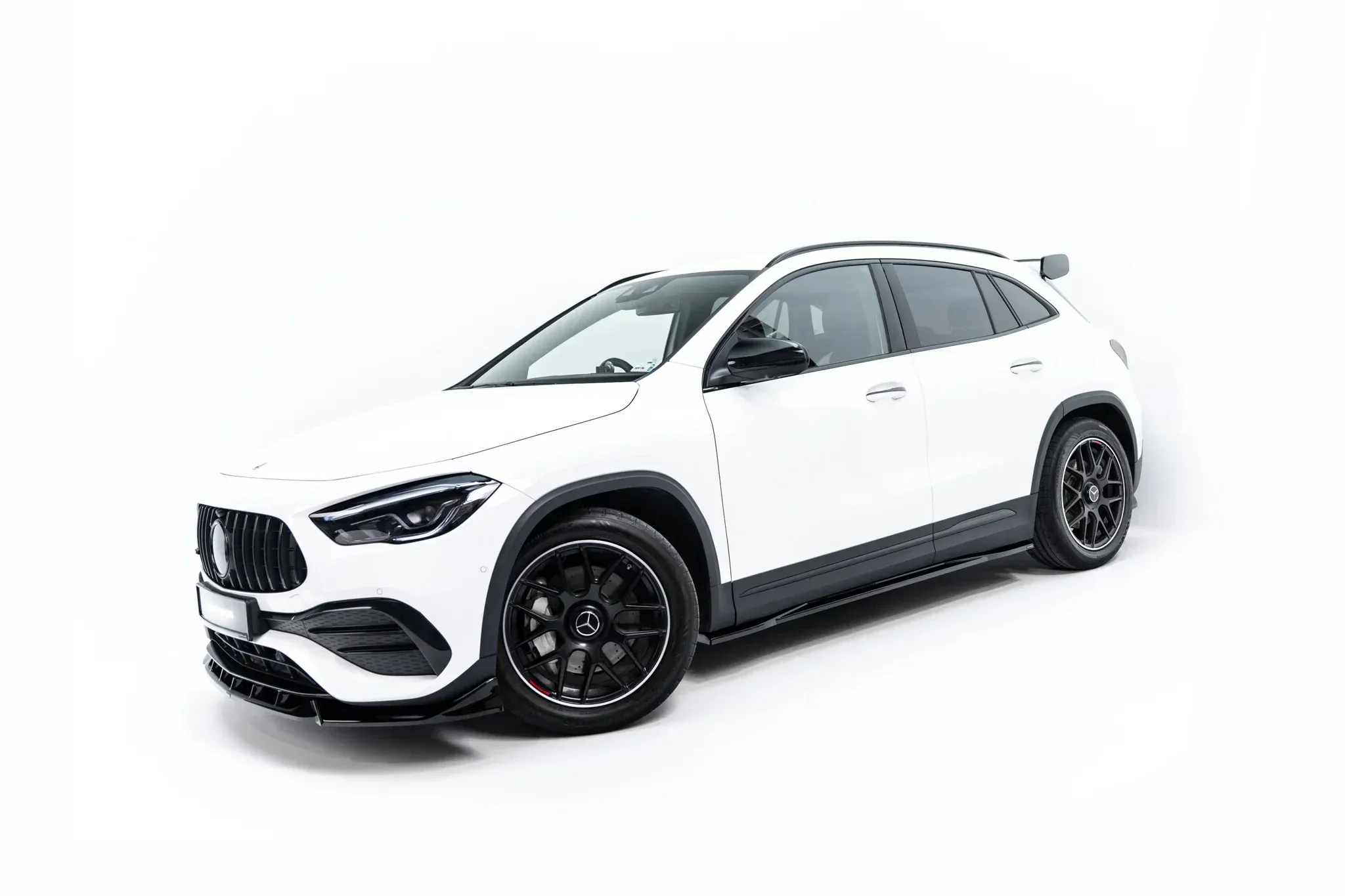Tuningkit Mercedes-AMG GLA 35 (H247) 2020 - 2023 | Glossy Black Edition