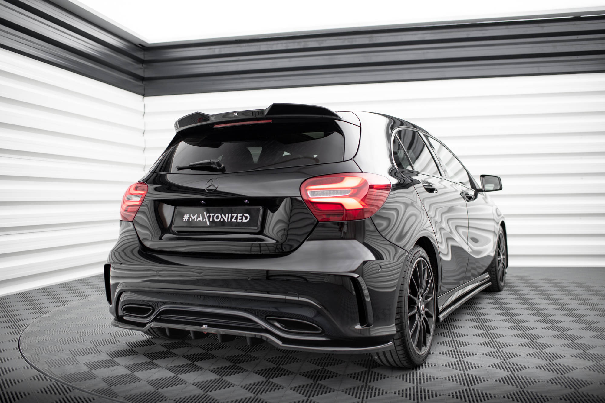 Tuningkit Mercedes-Benz A AMG-Line (W176) Facelift 2015 -2018 | Sport Eksteriør Styling-sett Image 12