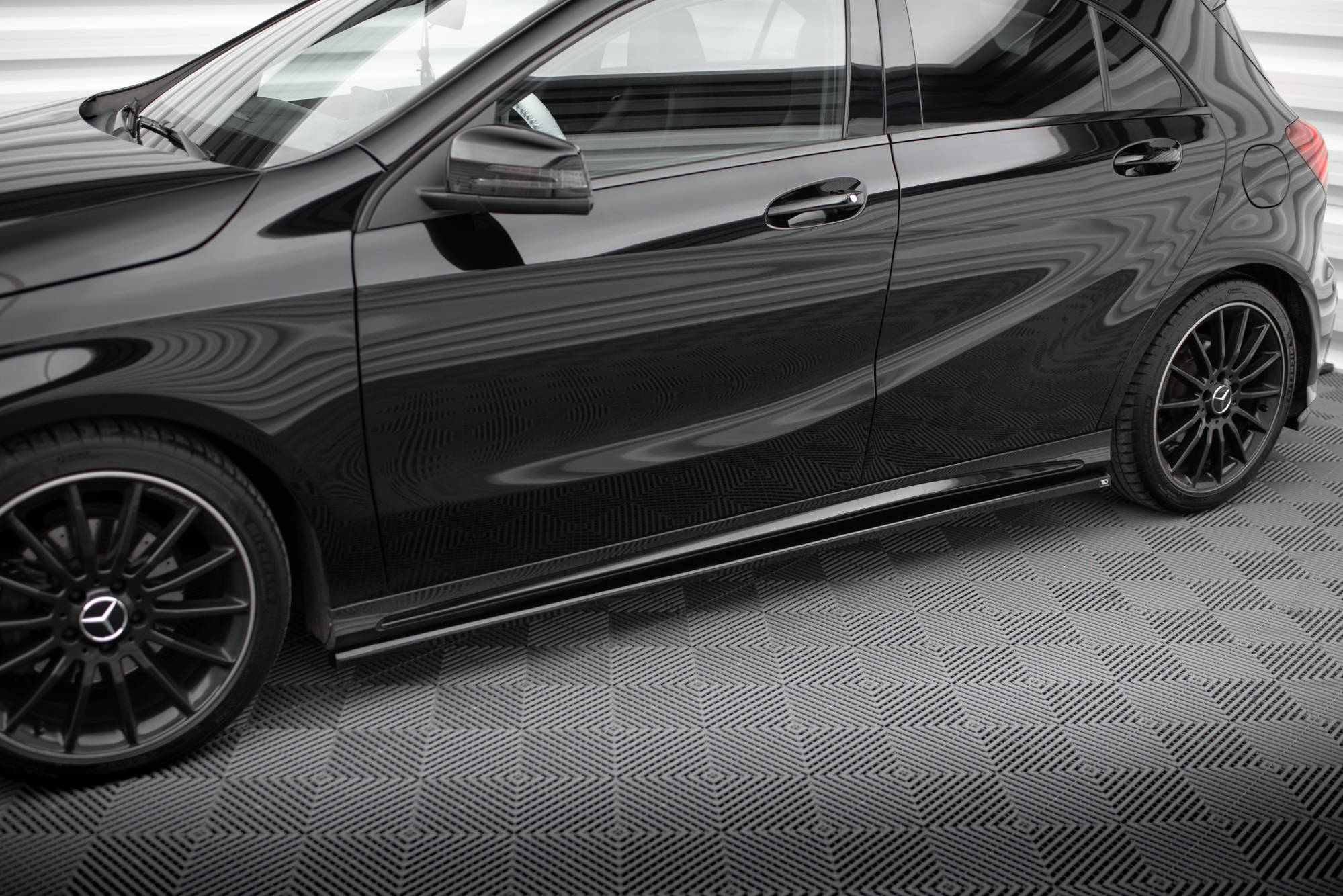 Tuningkit Mercedes-Benz A AMG-Line (W176) Facelift 2015 -2018 | Sport Eksteriør Styling-sett Image 5
