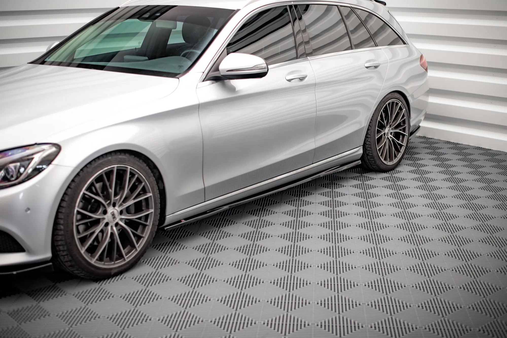Tuningkit Mercedes-Benz C (W205/S205) 2014 - 2018 | Sport Eksteriør Styling-sett Image 4