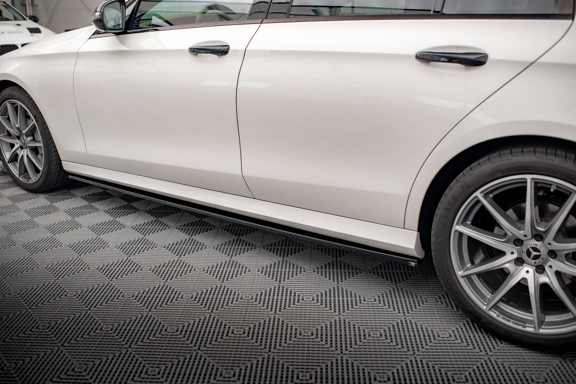 Tuningkit Mercedes-Benz E AMG (W213) Facelift 2020 - 2023 | Sport Eksteriør Styling-sett Image 6