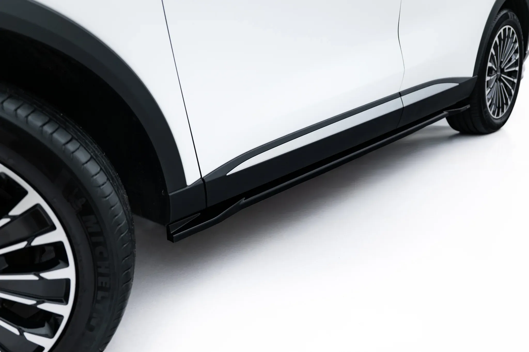 Tuningkit Omoda 9 (Mk1) 2025-2026 | Glossy Black Edition – bilde 10