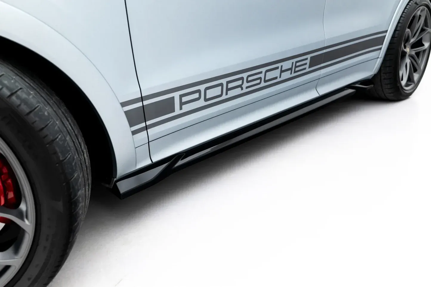 Tuningkit Porsche Cayenne GTS Sport Pack / Turbo Sport Pack / Turbo E-Hybrid GT Pack Coupe III Facelift 2023 -> | Glossy Black Edition – bilde 12
