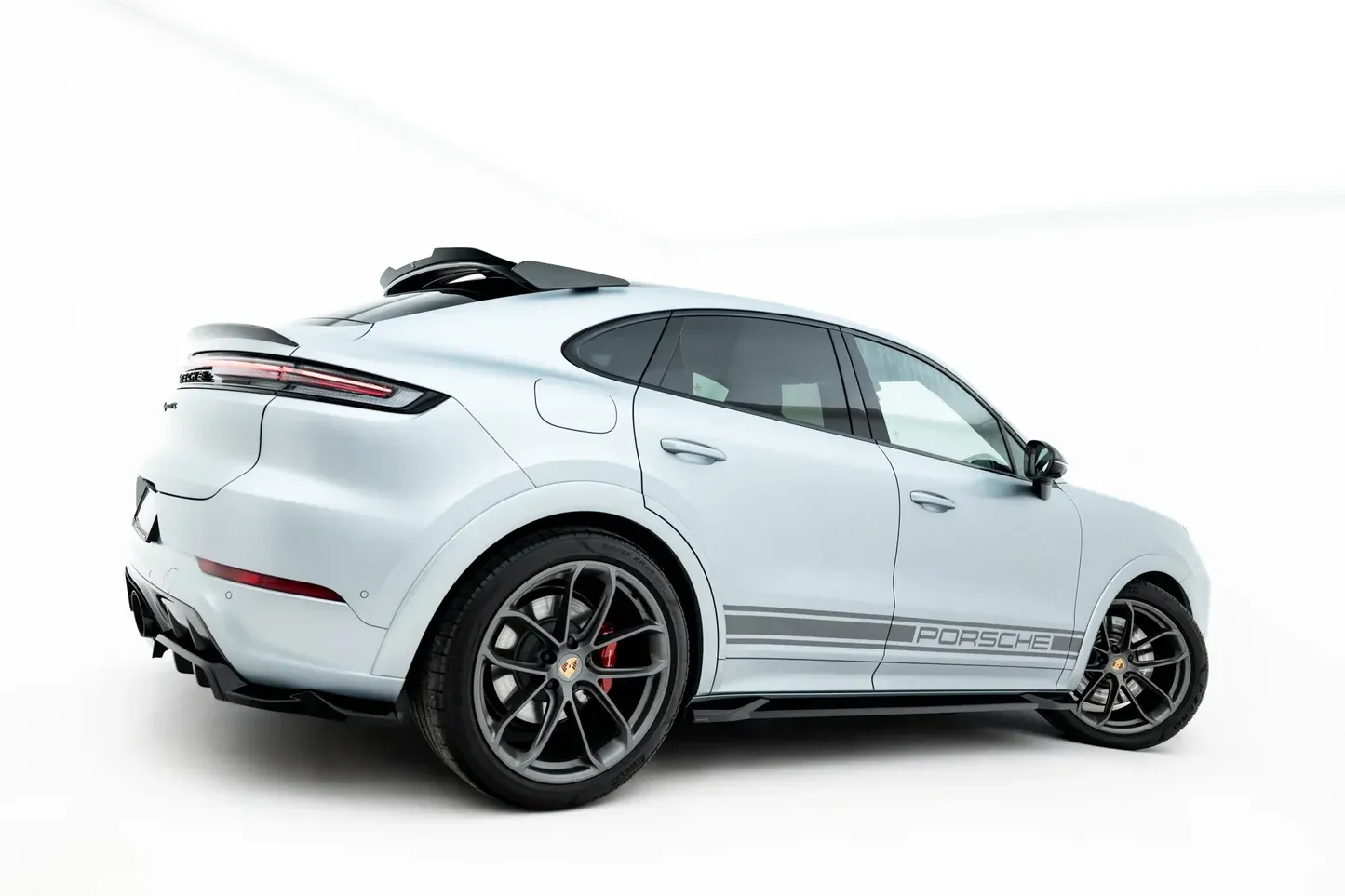 Tuningkit Porsche Cayenne GTS Sport Pack / Turbo Sport Pack / Turbo E-Hybrid GT Pack Coupe III Facelift 2023 -> | Glossy Black Edition – bilde 7
