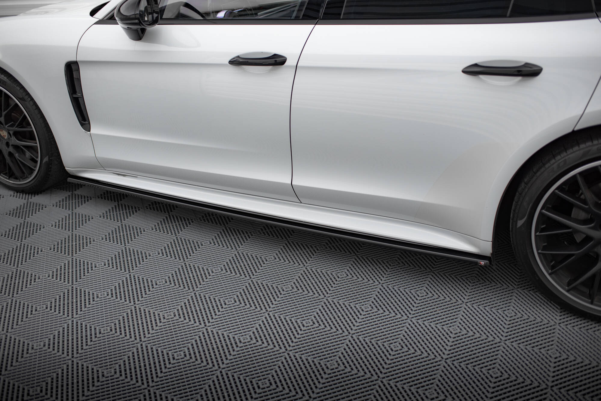 Tuningkit Porsche Panamera GTS (971) 2019 - 2020 | Sport Eksteriør Styling-sett – bilde 6