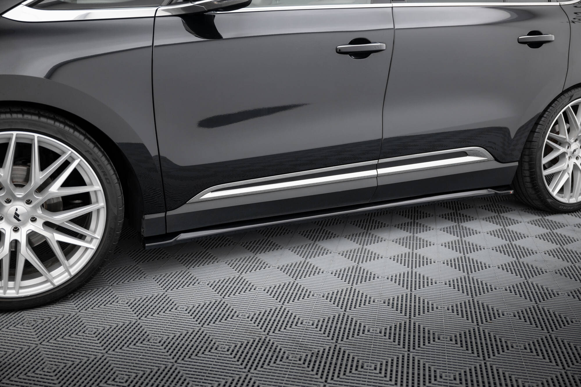 Tuningkit Renault Espace Mk5 Facelift  2020 - 2023 |  Sport Eksteriør Styling-sett Image 5