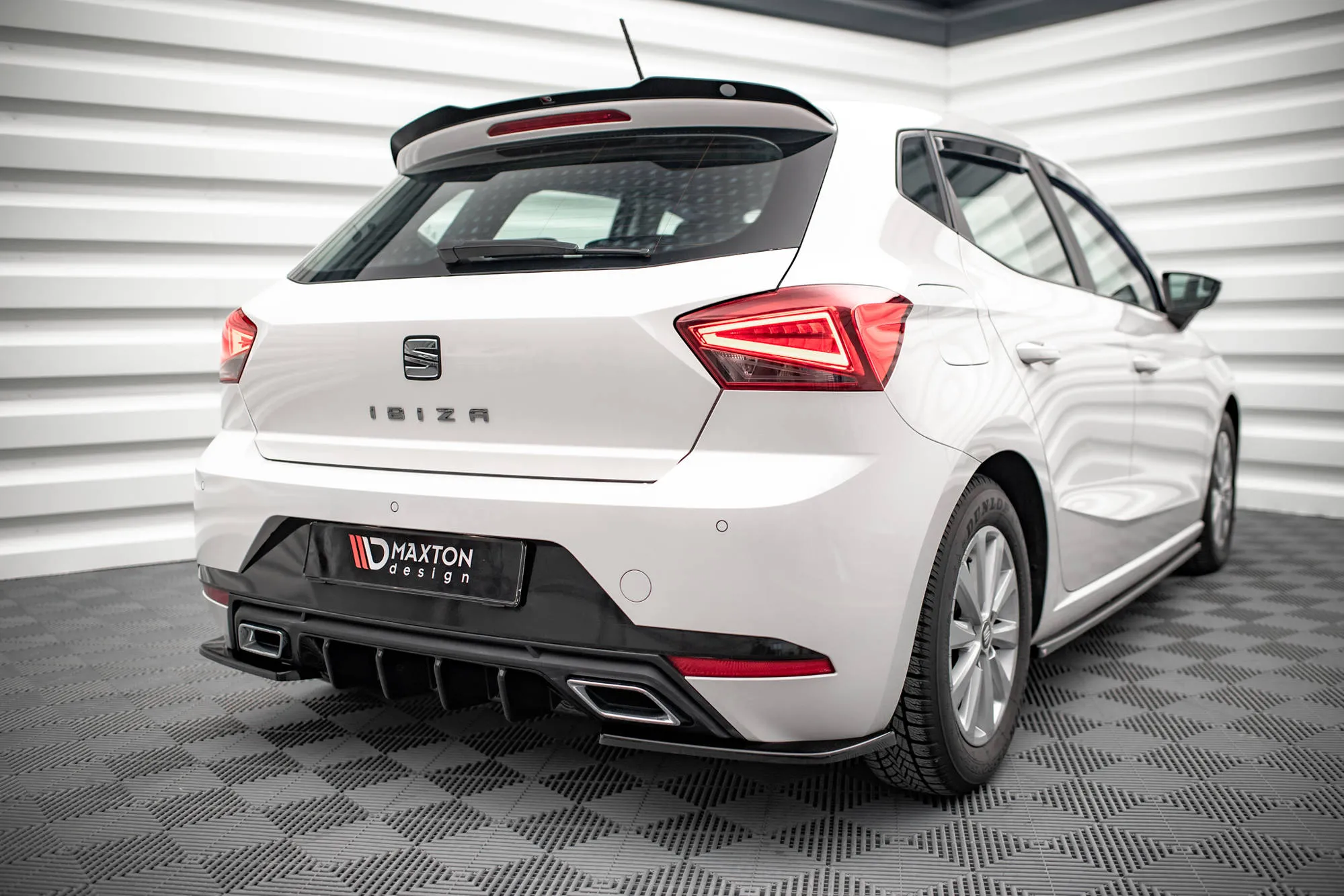 Tuningkit Seat Ibiza FR Mk5 2017 - 2021 | Glossy Black Edition – bilde 5