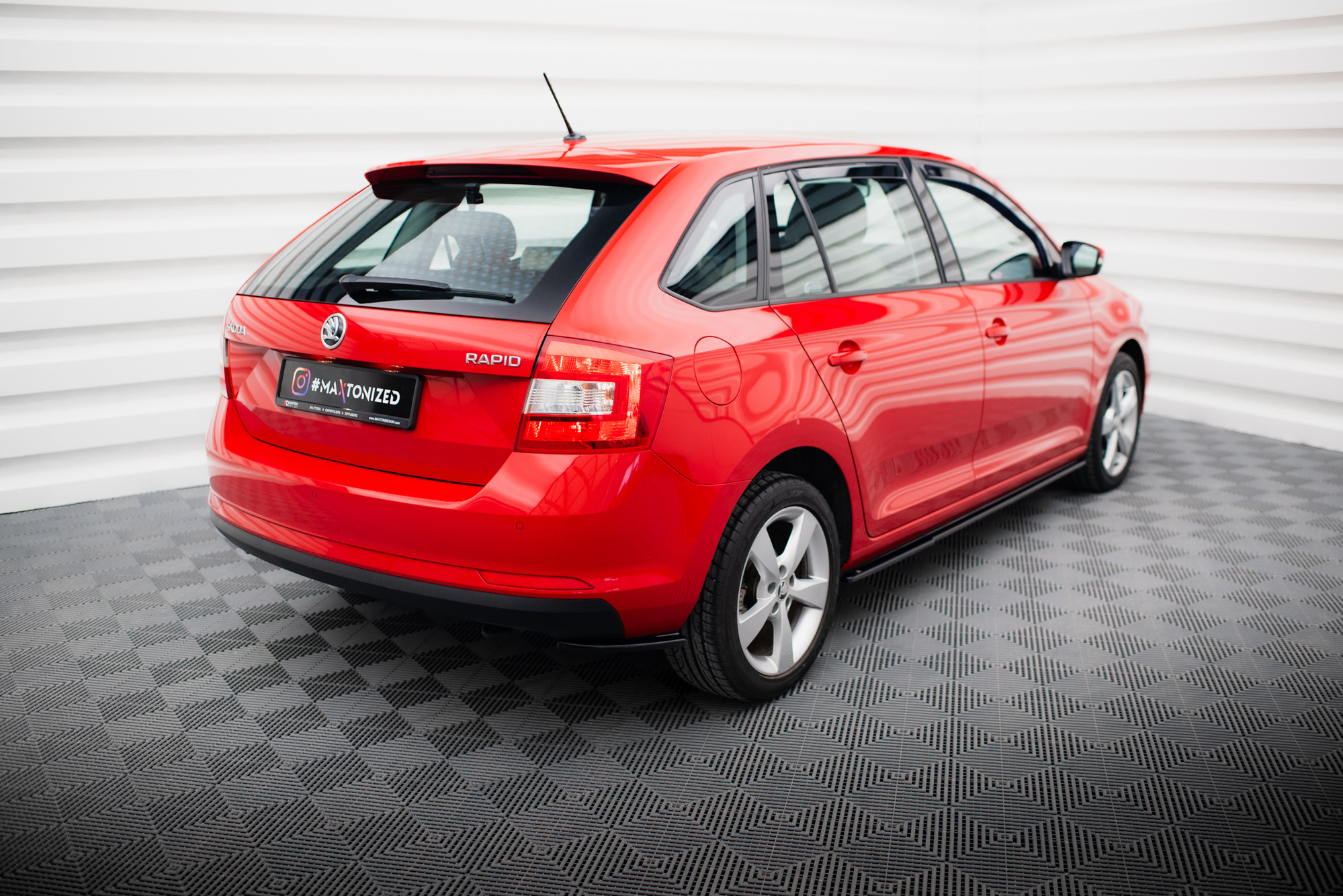 Tuningkit Skoda Rapid 2012 - 2019 | Sport Eksteriør Styling-sett – bilde 7