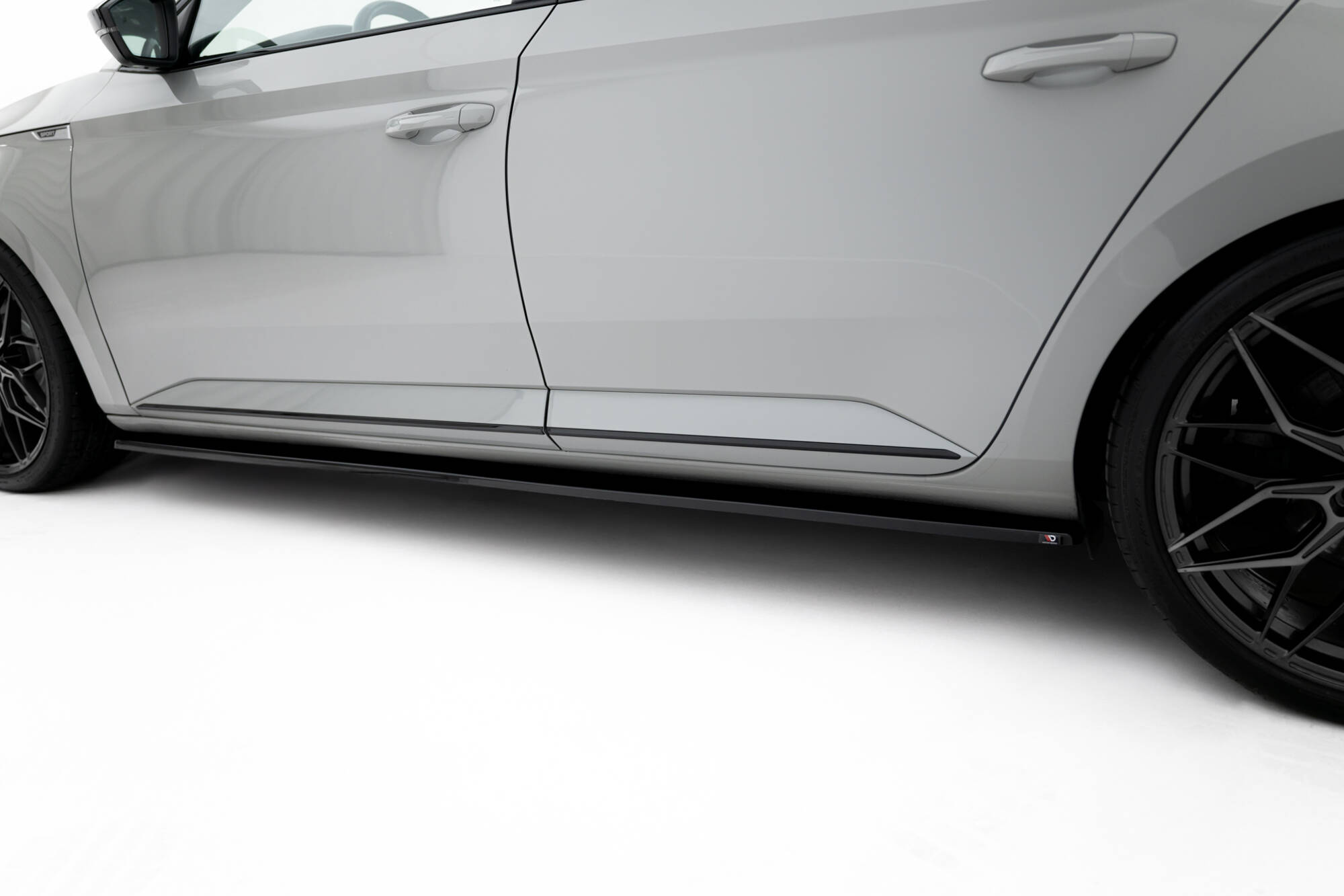 Tuningkit Skoda Superb Liftback Mk3 2015 - 2019 | Sport Eksteriør Styling-sett Image 6