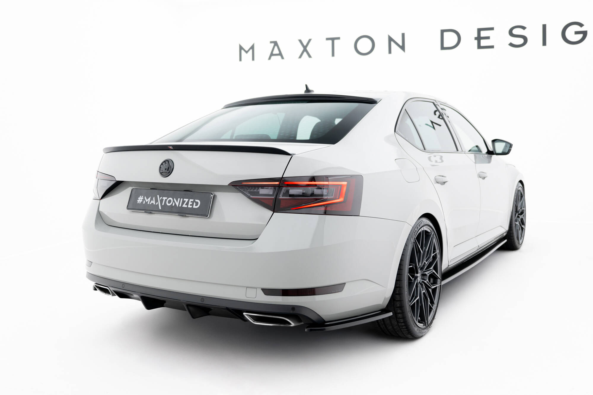 Tuningkit Skoda Superb Liftback Mk3 2015 - 2019 | Sport Eksteriør Styling-sett Image 9