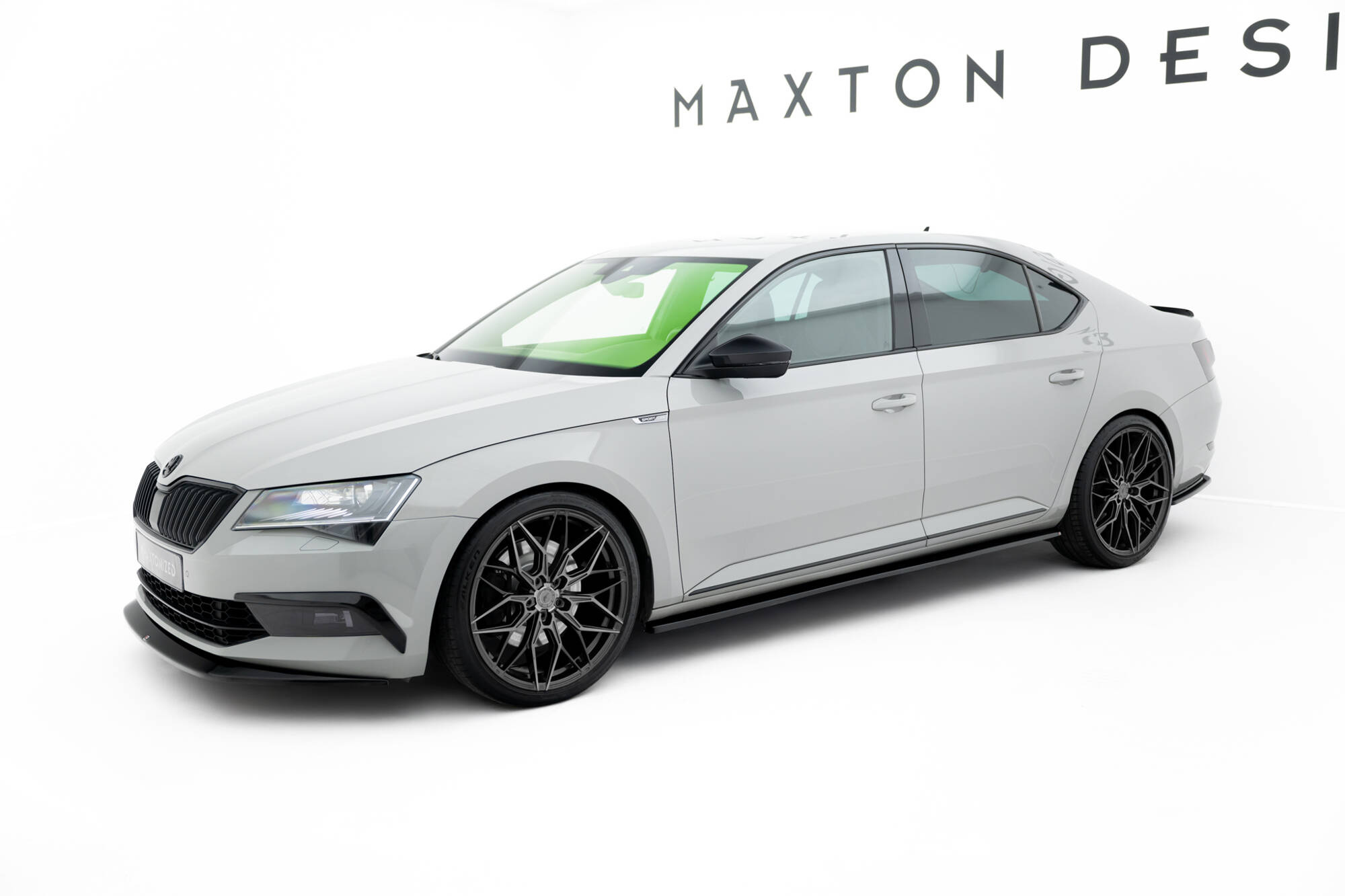 Tuningkit Skoda Superb Liftback Mk3 2015 - 2019 | Sport Eksteriør Styling-sett V2 Image 1