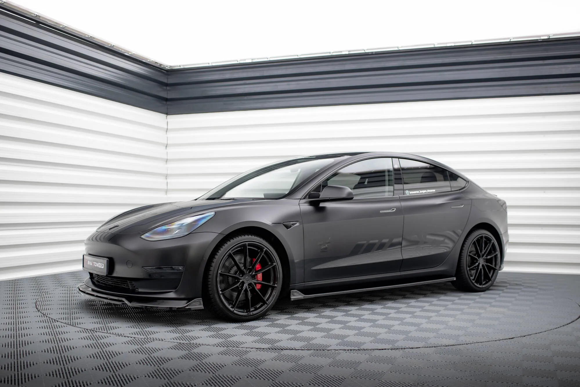 Tuningkit Tesla Model 3 2017 - 2023 | Sport Eksteriør Styling-sett Image 1