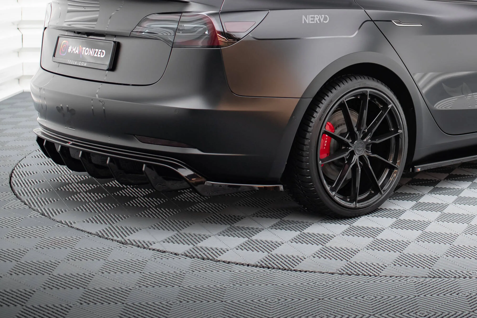 Tuningkit Tesla Model 3 2017 - 2023 | Sport Eksteriør Styling-sett Image 10