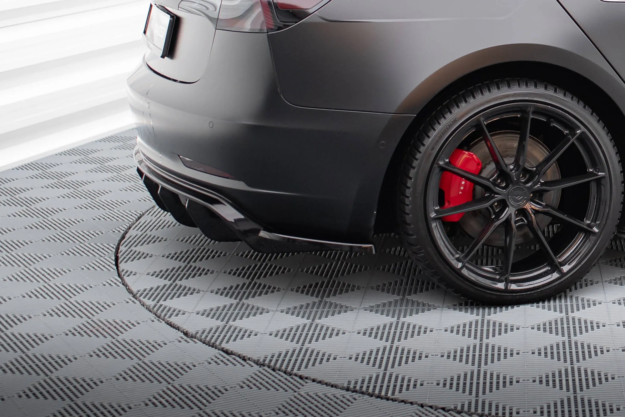 Tuningkit Tesla Model 3 2017 - 2023 | Sport Eksteriør Styling-sett Image 9