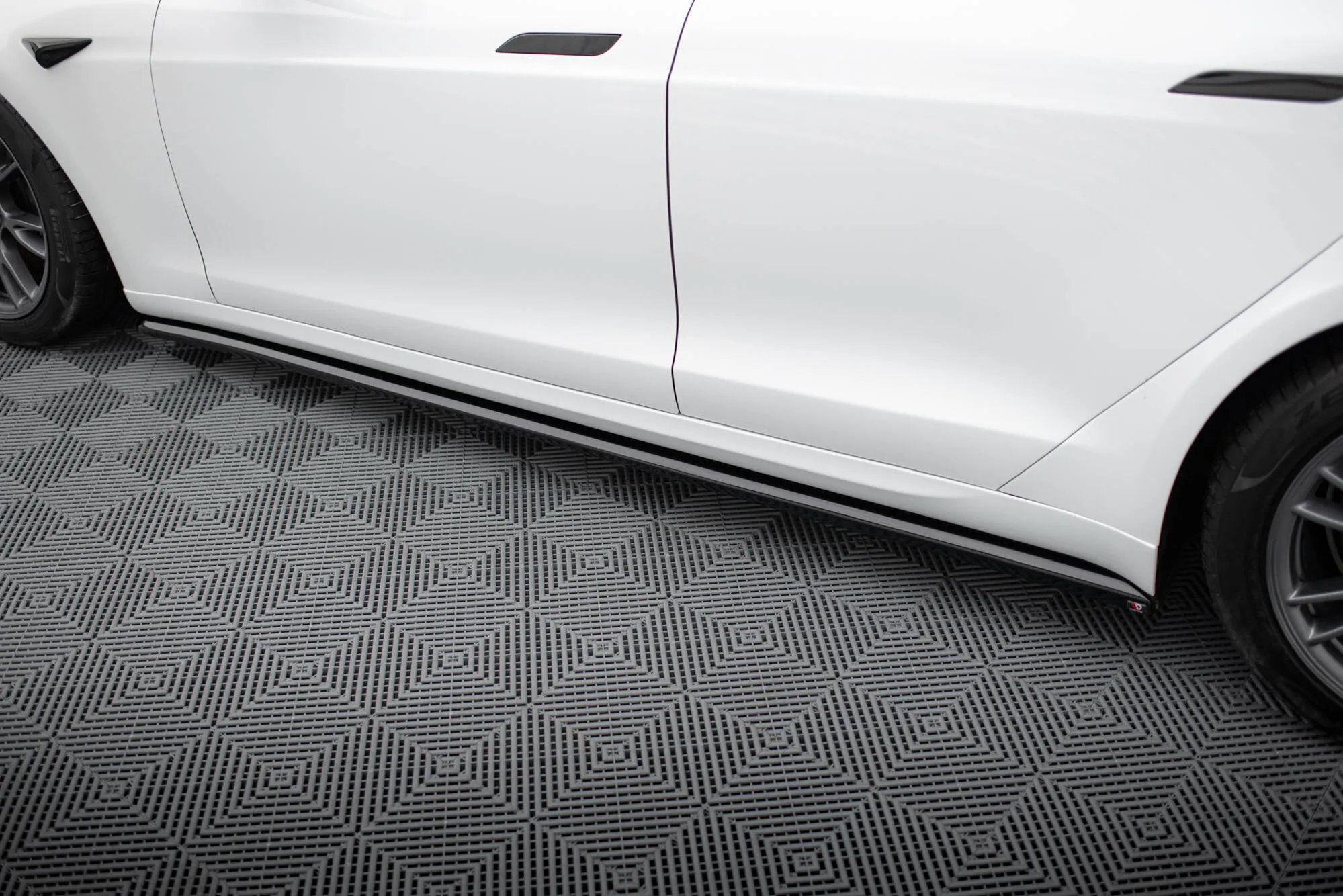 Tuningkit Tesla Model S Plaid 2021 -> | Sport Eksteriør Styling-sett Image 7