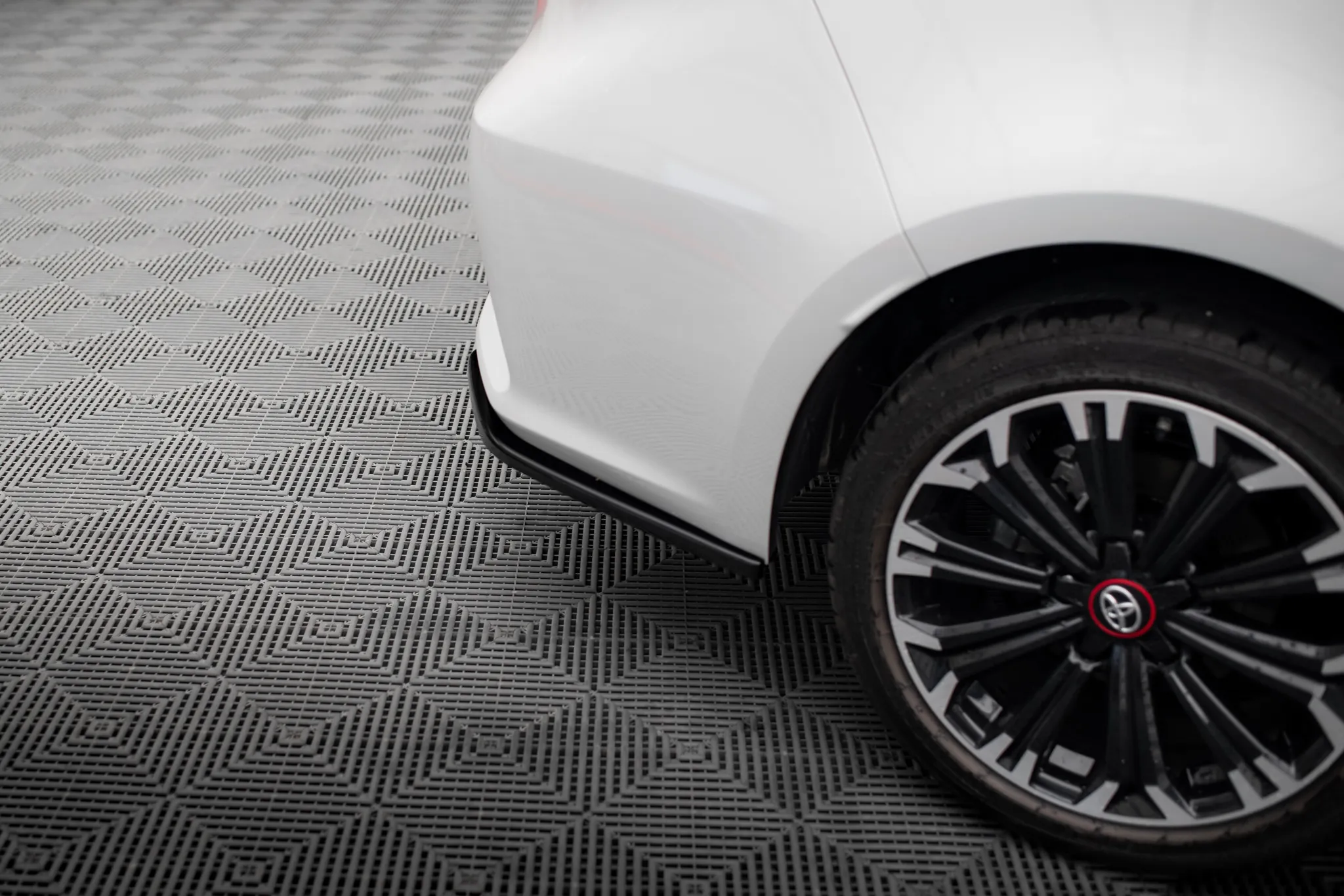 Tuningkit Toyota Corolla XII Sedan 2019 -> | Glossy Black Edition – bilde 11