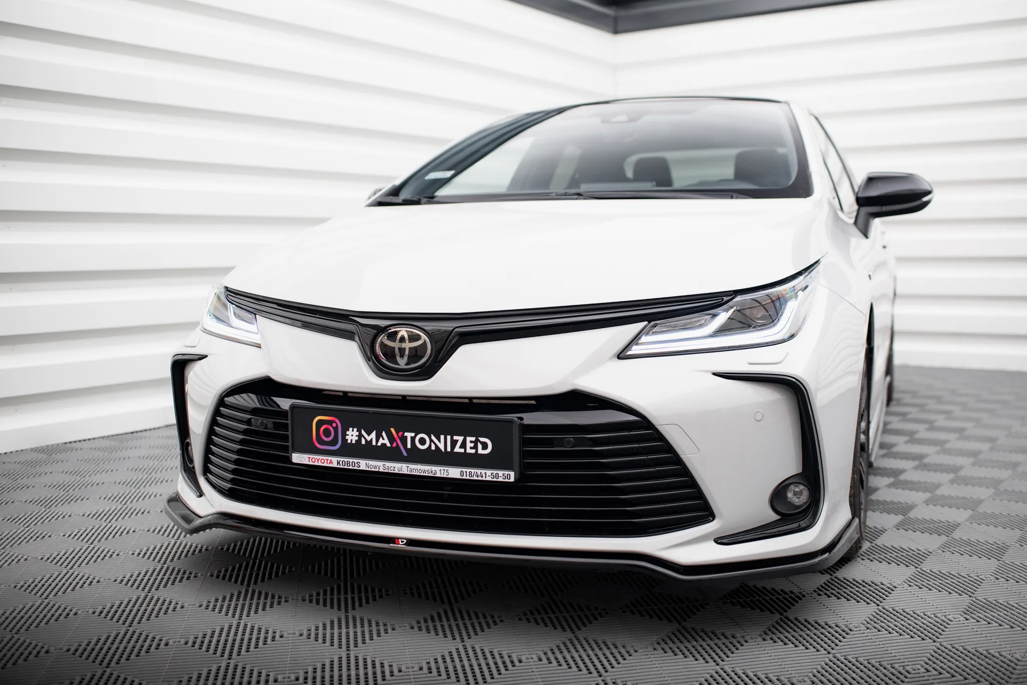 Tuningkit Toyota Corolla XII Sedan 2019 -> | Glossy Black Edition – bilde 2