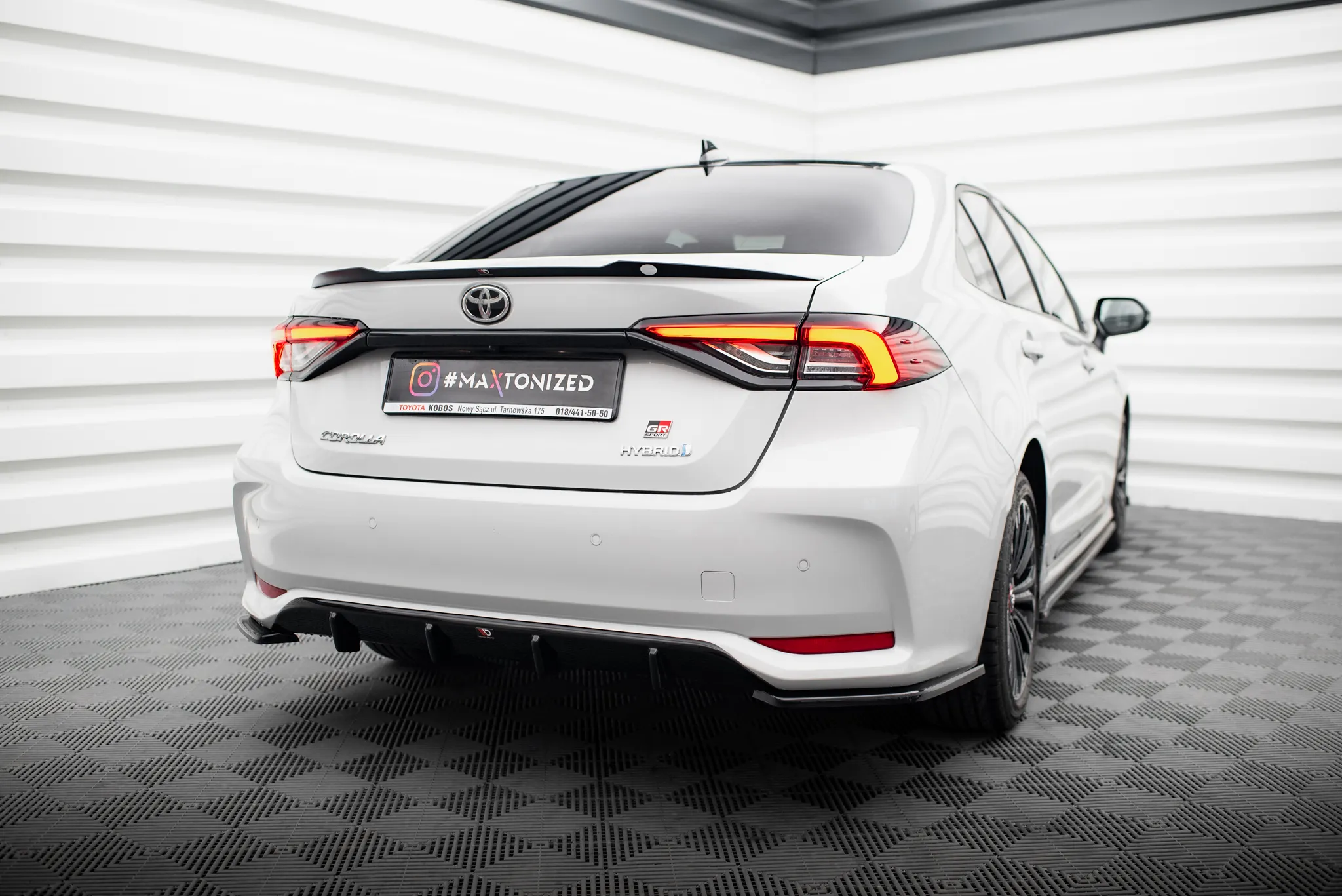 Tuningkit Toyota Corolla XII Sedan 2019 -> | Glossy Black Edition – bilde 8