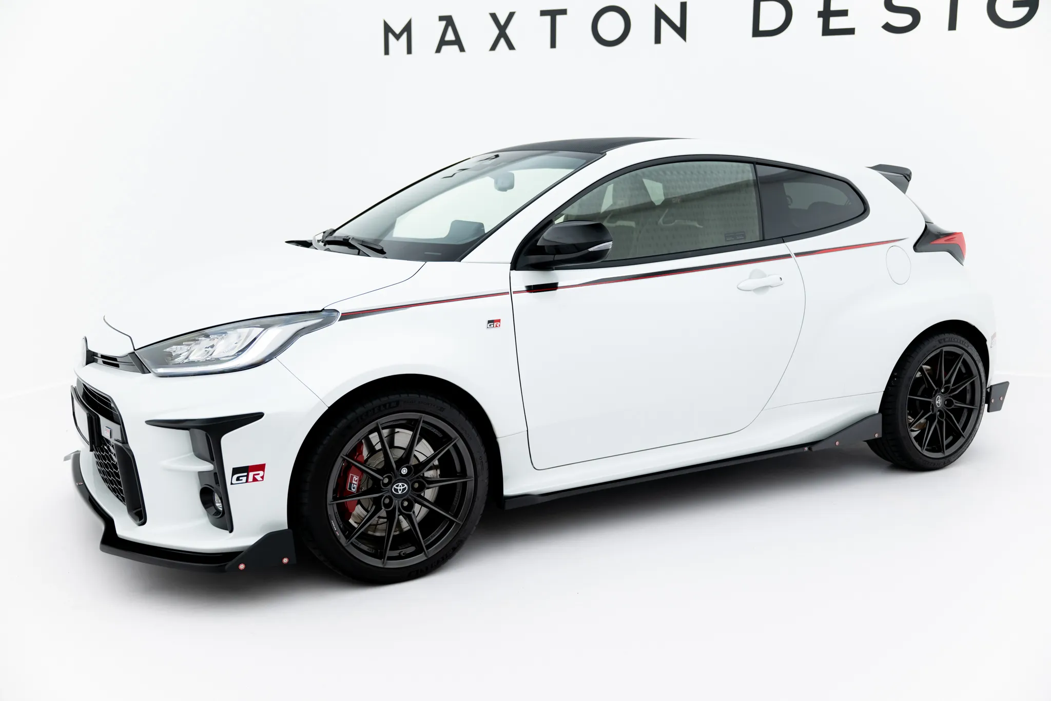 Tuningkit Toyota Yaris GR IV 2020-> | Glossy Black Edition