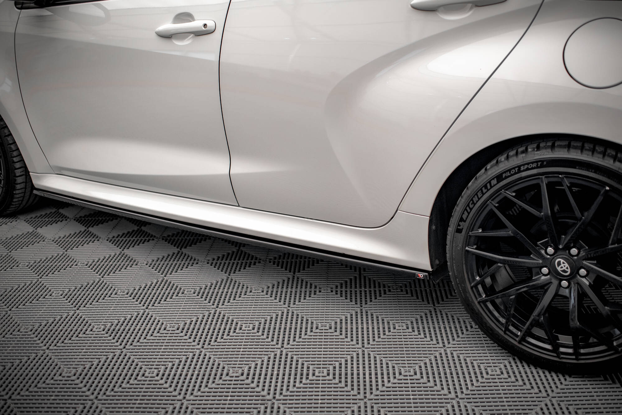 Tuningkit Toyota Yaris GR Sport Mk4  2020 ->  | Sport Eksteriør Styling-sett Image 6
