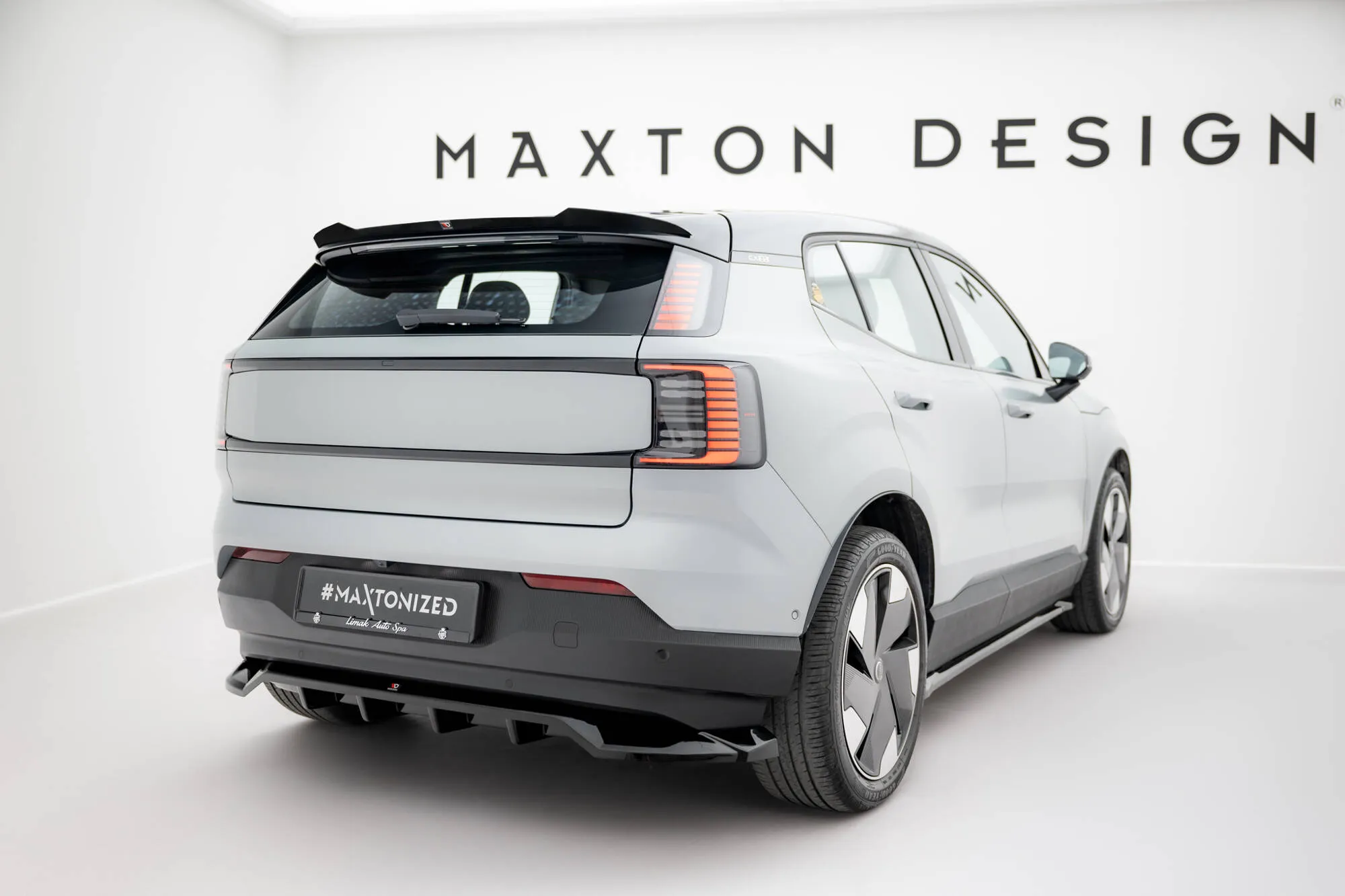 Tuningkit Volvo EX30 2023 -> | Sport Eksteriør Styling-sett Image 6