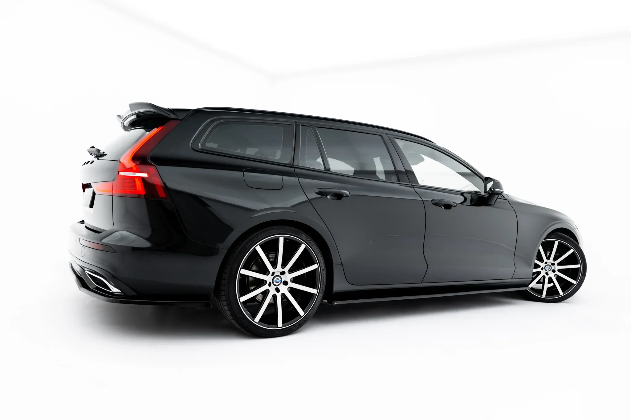 Tuningkit Volvo V60 II R-Design 2018 - 2024 | Sport Eksteriør Styling-sett – bilde 7