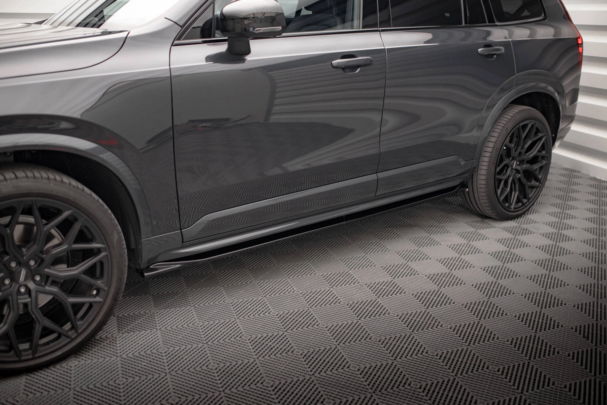 Tuningkit Volvo XC90 II R-Design 2019 - 2024 | Sport Eksteriør Styling-sett Image 5