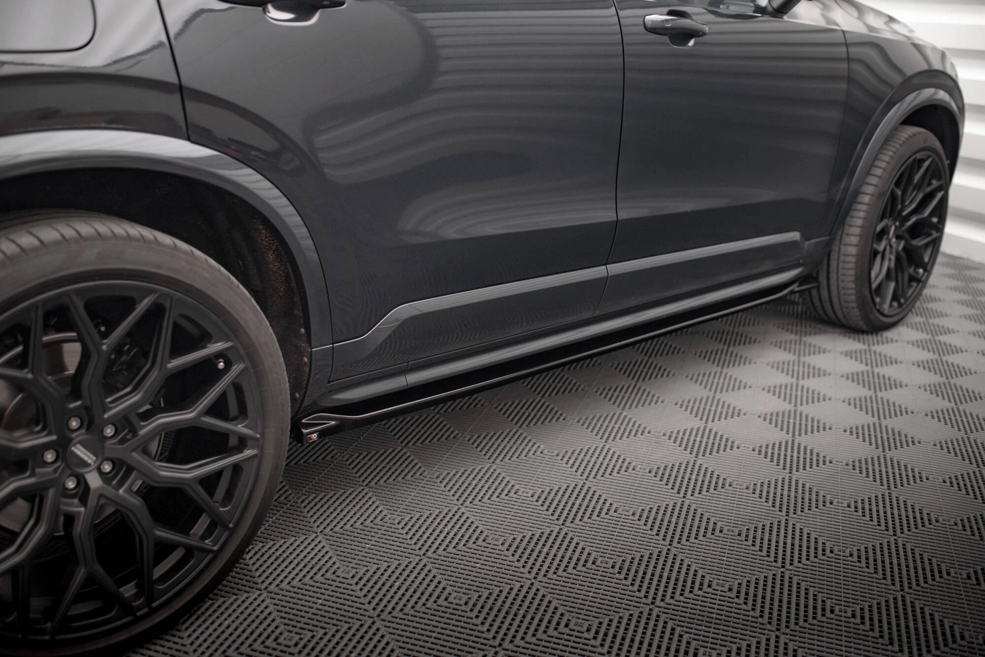 Tuningkit Volvo XC90 II R-Design 2019 - 2024 | Sport Eksteriør Styling-sett Image 6